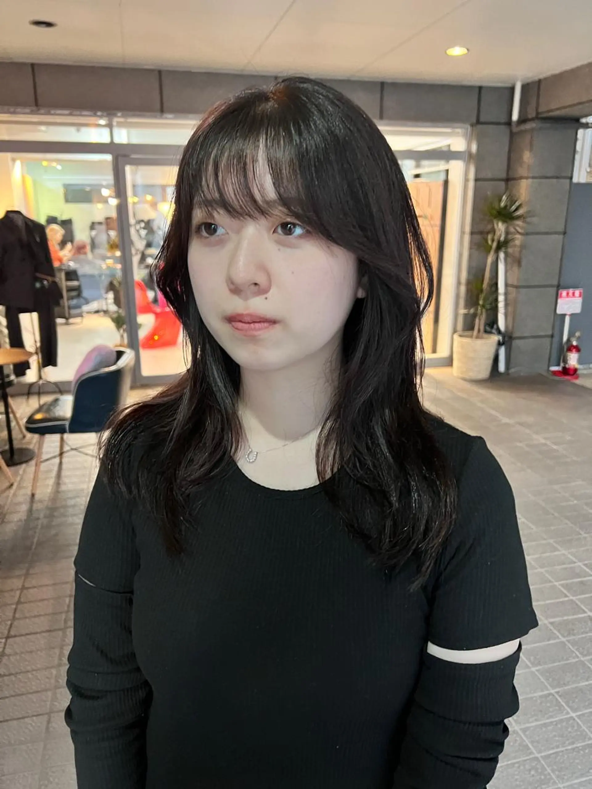 ミディアム カット ally hairsalon所属・Emi .のヘアスタイル