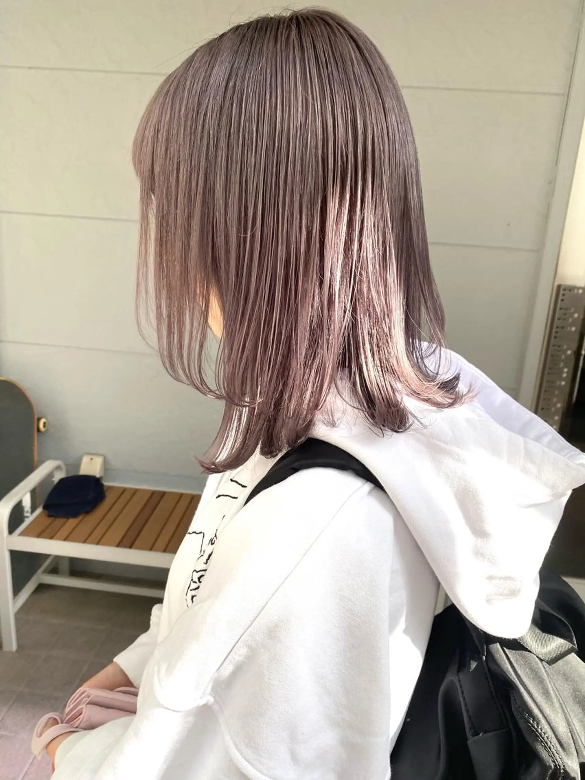 ミディアム カラー ヘアアレンジ パープルカラー シルバー ヘアカラー トリートメント lani 天神大名/ブリーチのヘアスタイル