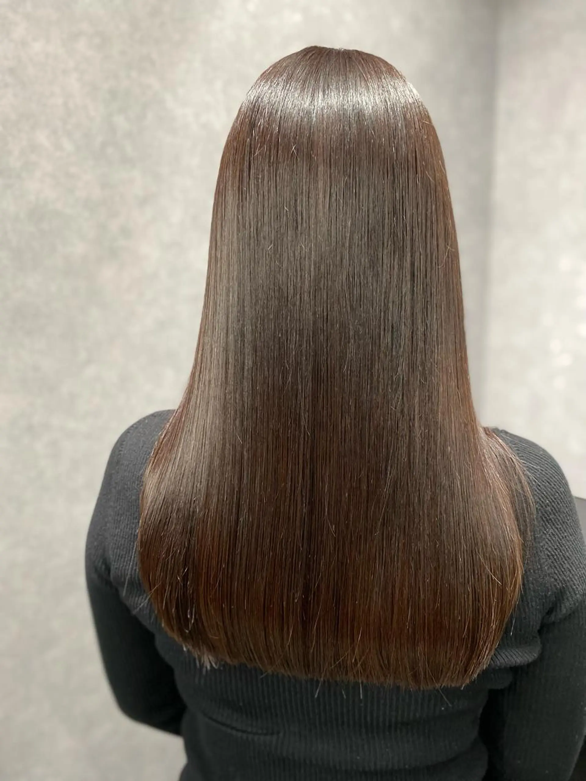 ミディアム トリートメント カット ヘッドスパ 岩崎 恵実のヘアスタイル