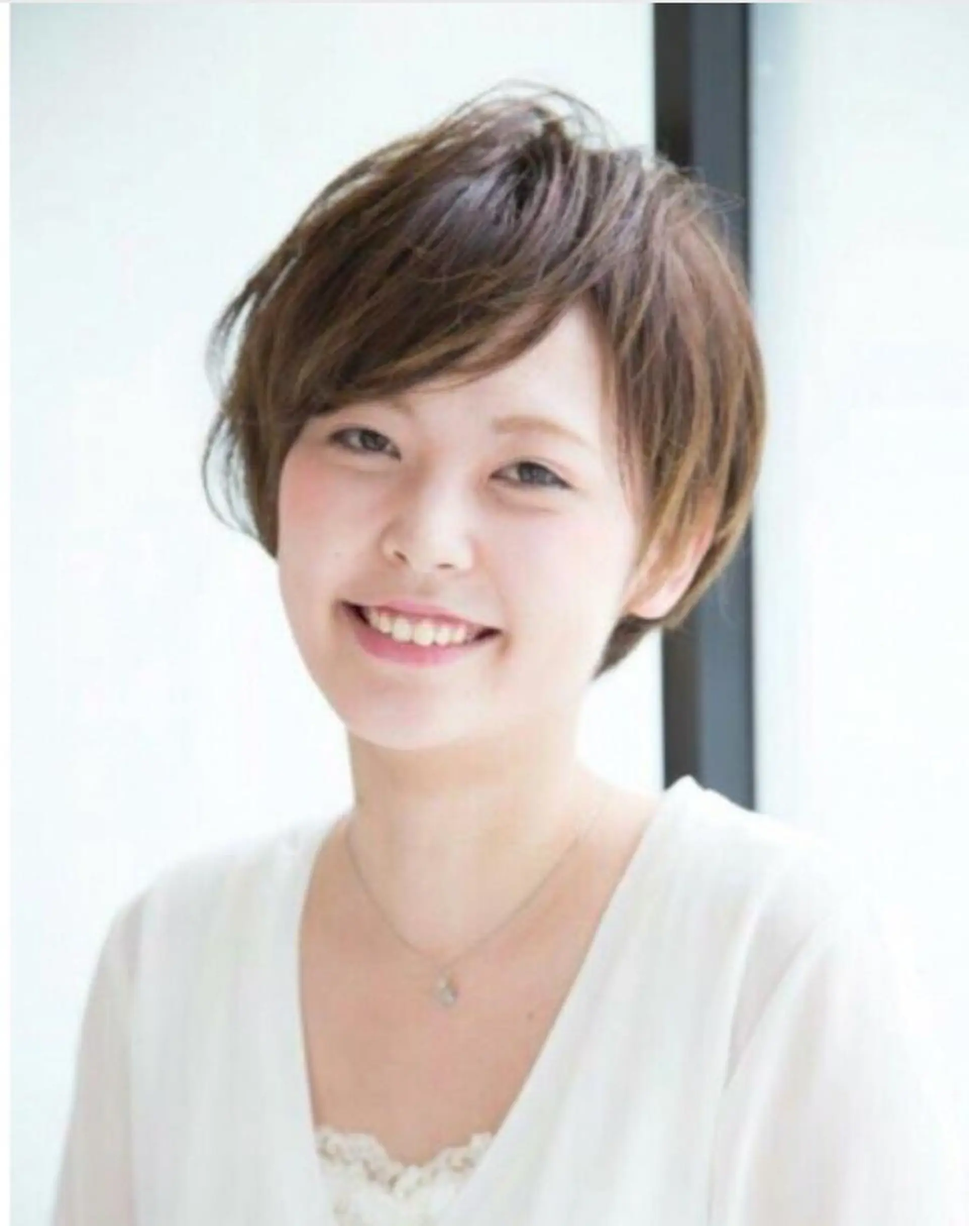 ショート カラー カット 奈良崎 和弘のヘアスタイル