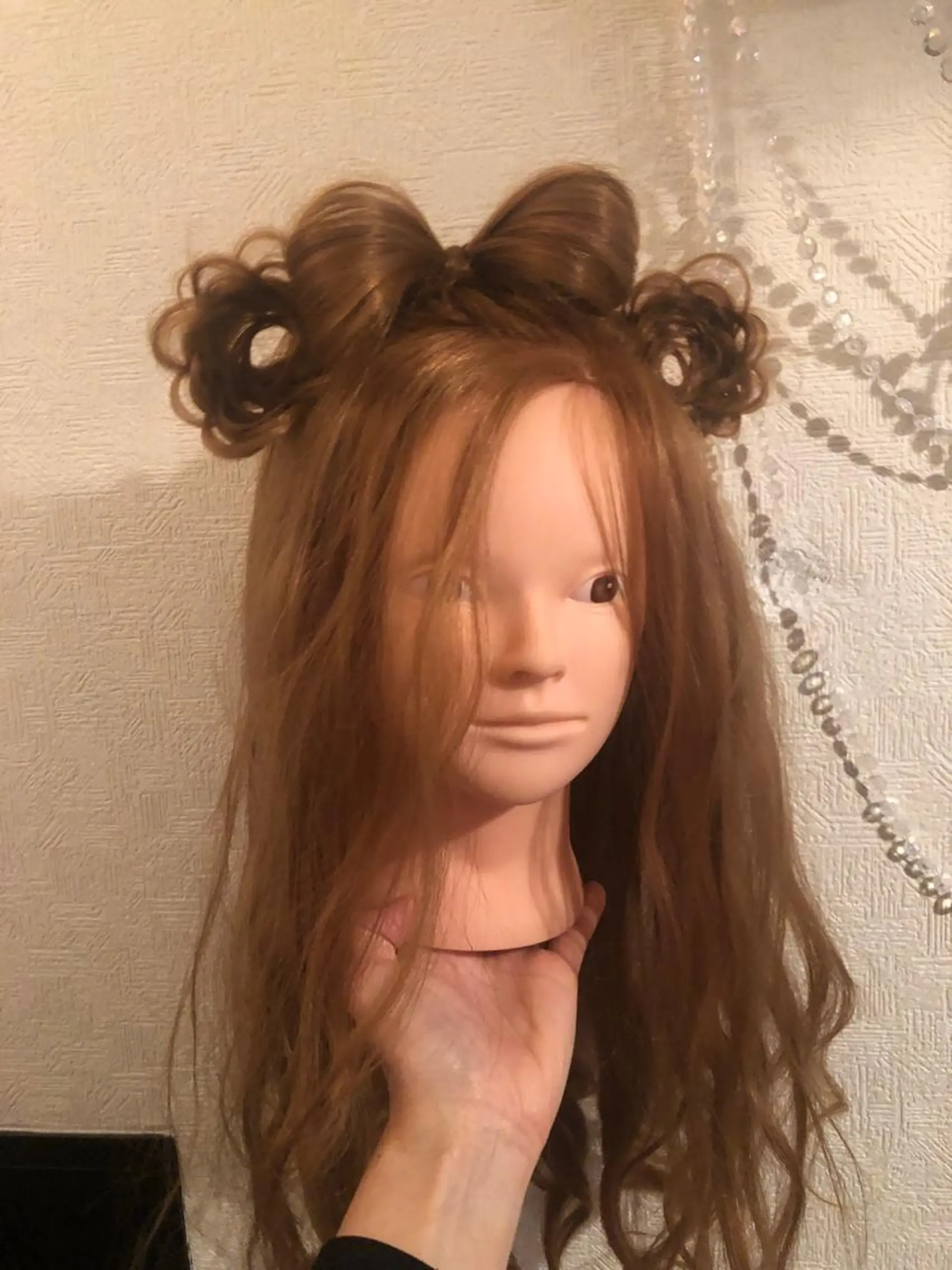ロング カラー パーマ ヘアアレンジ メンズ キッズ ネイル マツエク・マツパ 銀河 ティンガーラのヘアスタイル