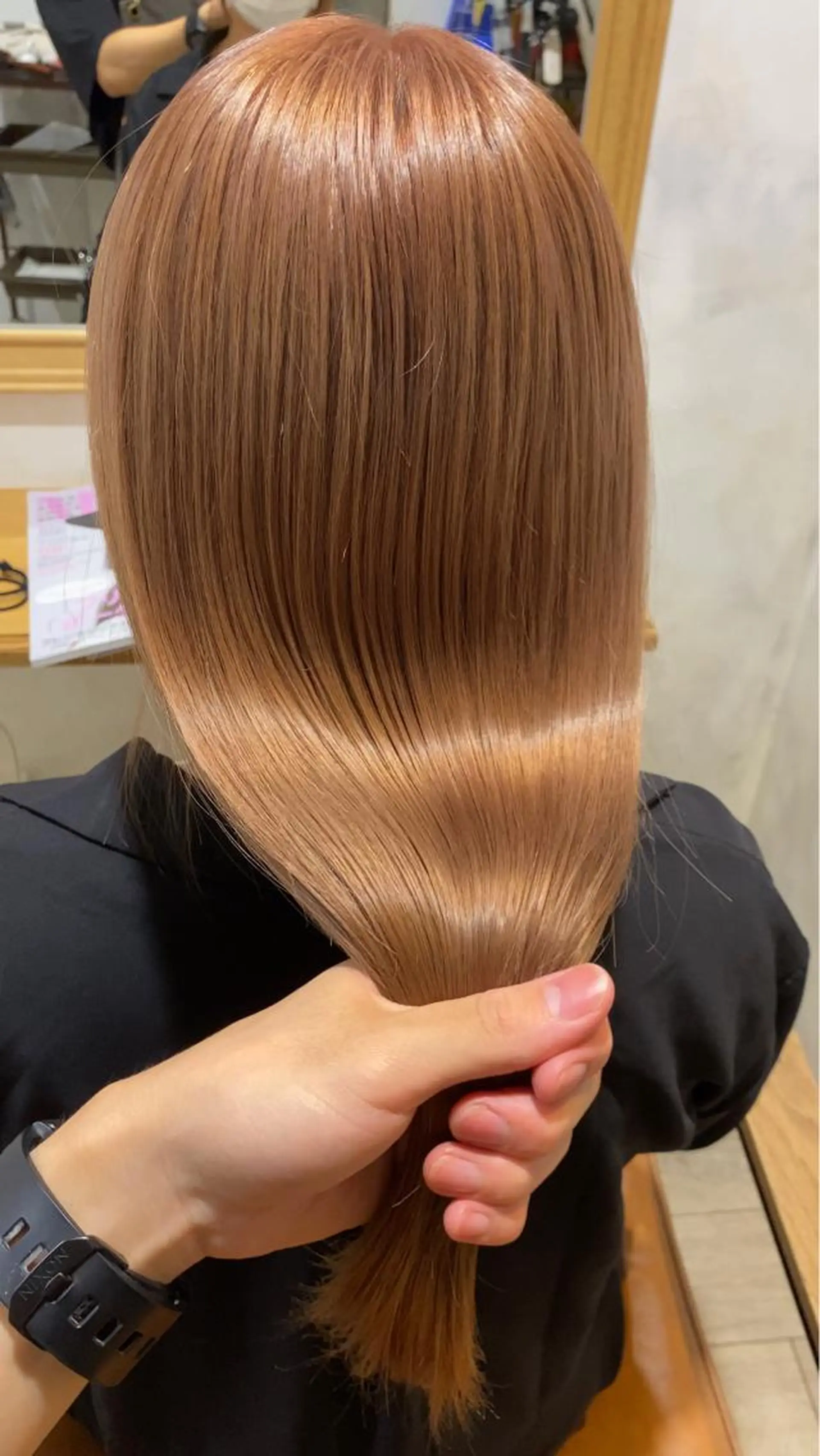 ロング カラー ベージュカラー ブリーチ ピンクカラー ピンクベージュ 安部 真輝のヘアスタイル