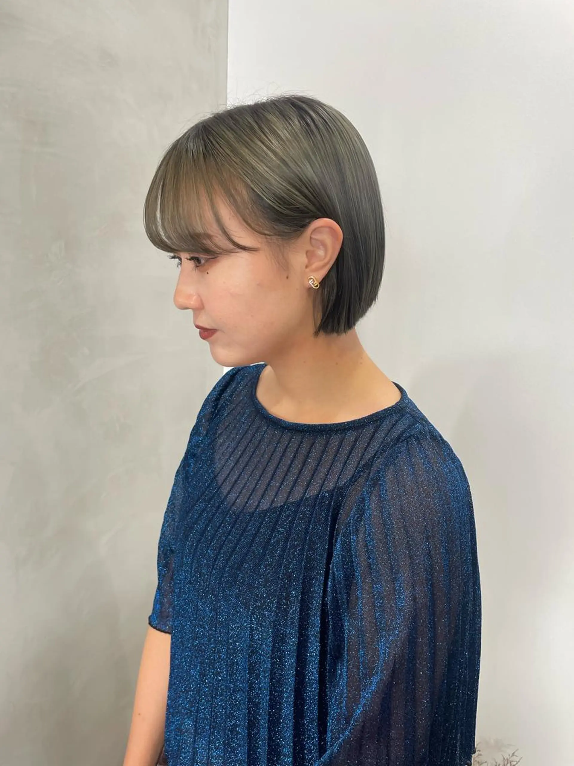 ショート カット ヘアカラー トリートメント Megu/ベージュ/ 透明感カラーのヘアスタイル