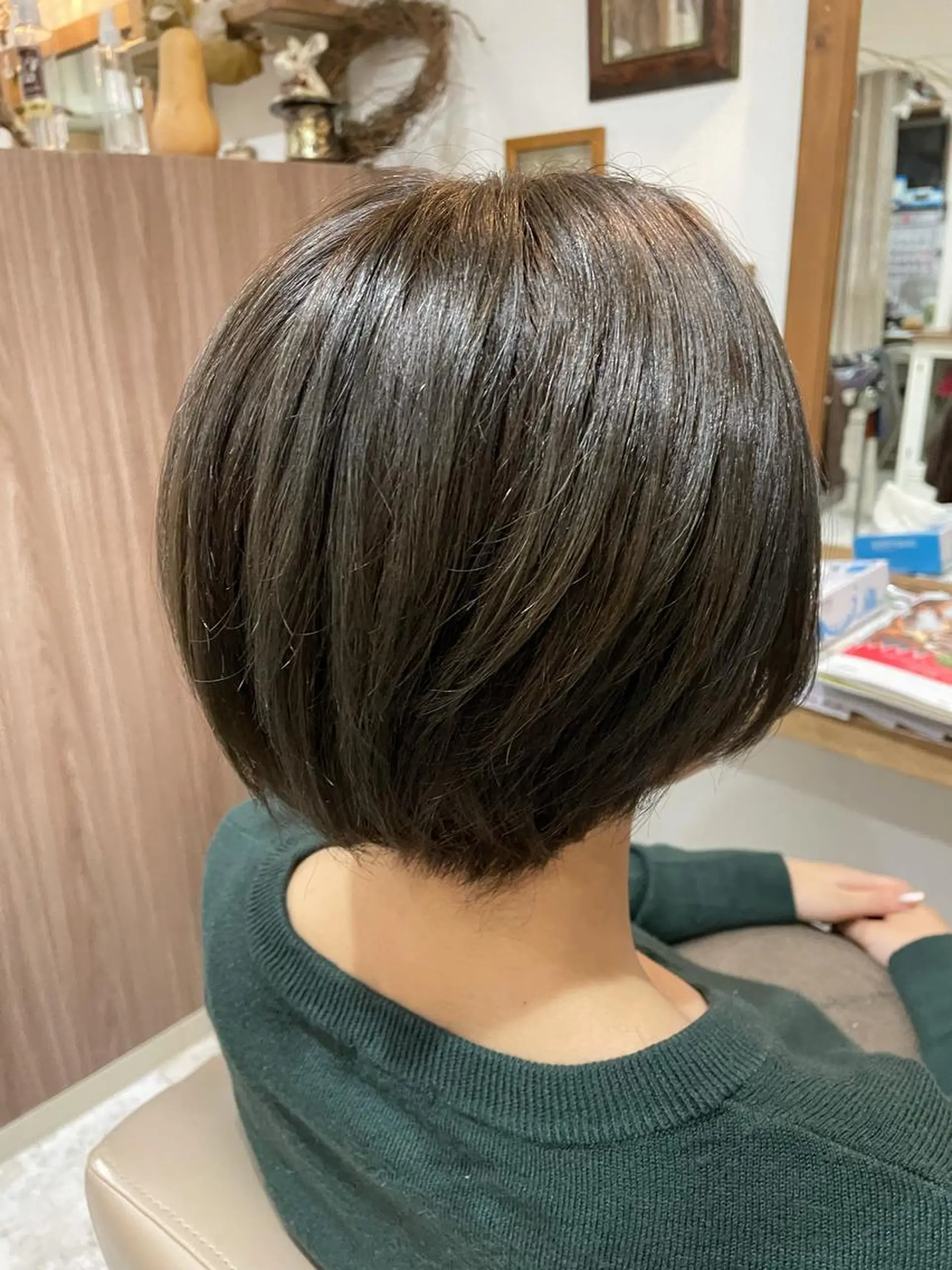 カラー アトリエリーベル所属・佐々木 奈菜江のヘアスタイル