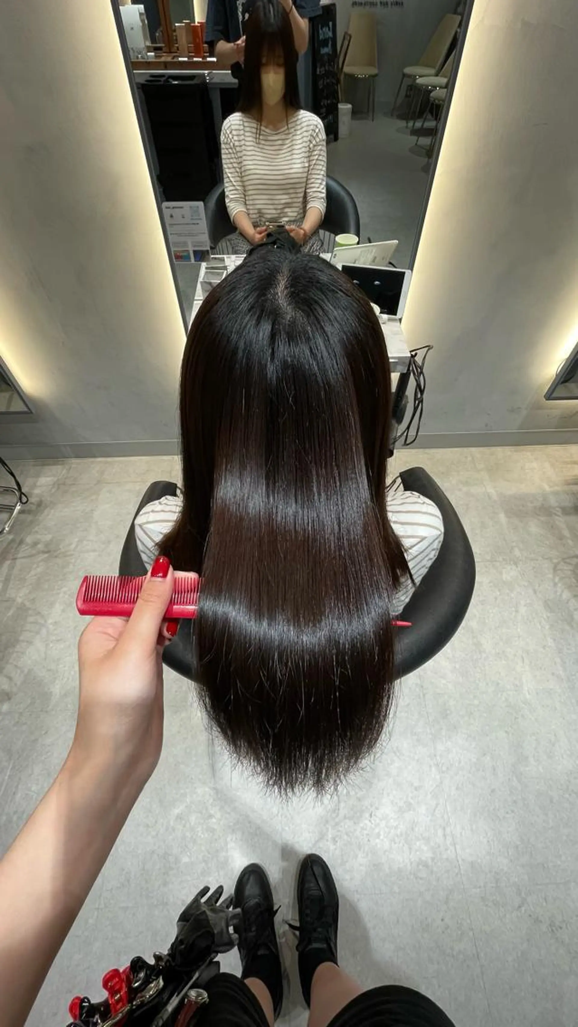 ロング 𝙆𝙖𝙞🎀🩶 レイヤー/縮毛矯正のヘアスタイル