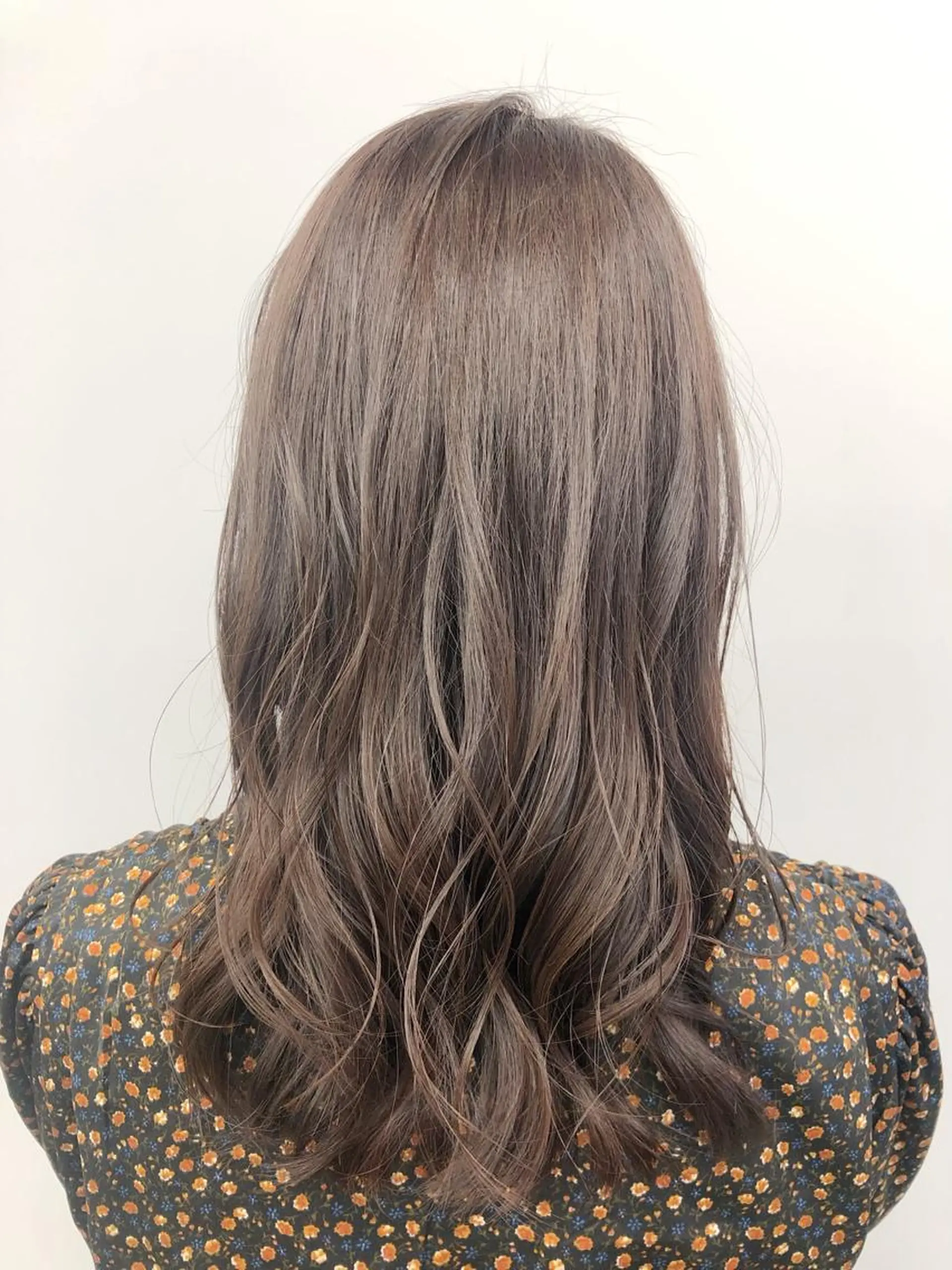 セミロング カラー 透明感カラー 代表　YUKI ☆のヘアスタイル