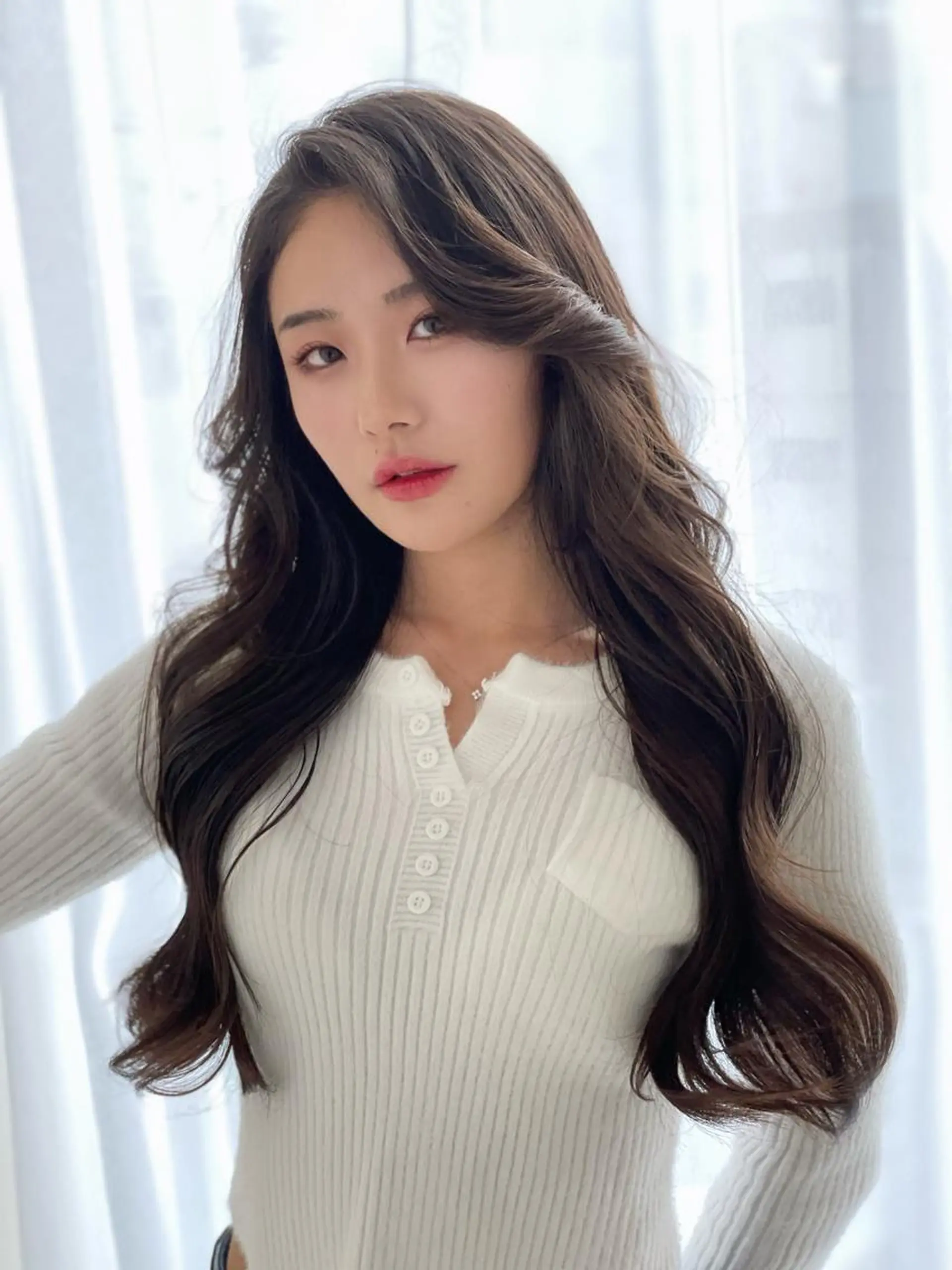 ミディアム カラー ケアカラー 透明感カラー 髪質改善 韓国風ヘア 似合わせカット ヘアカラー トリートメント COA GINZA/ Minamiのヘアスタイル