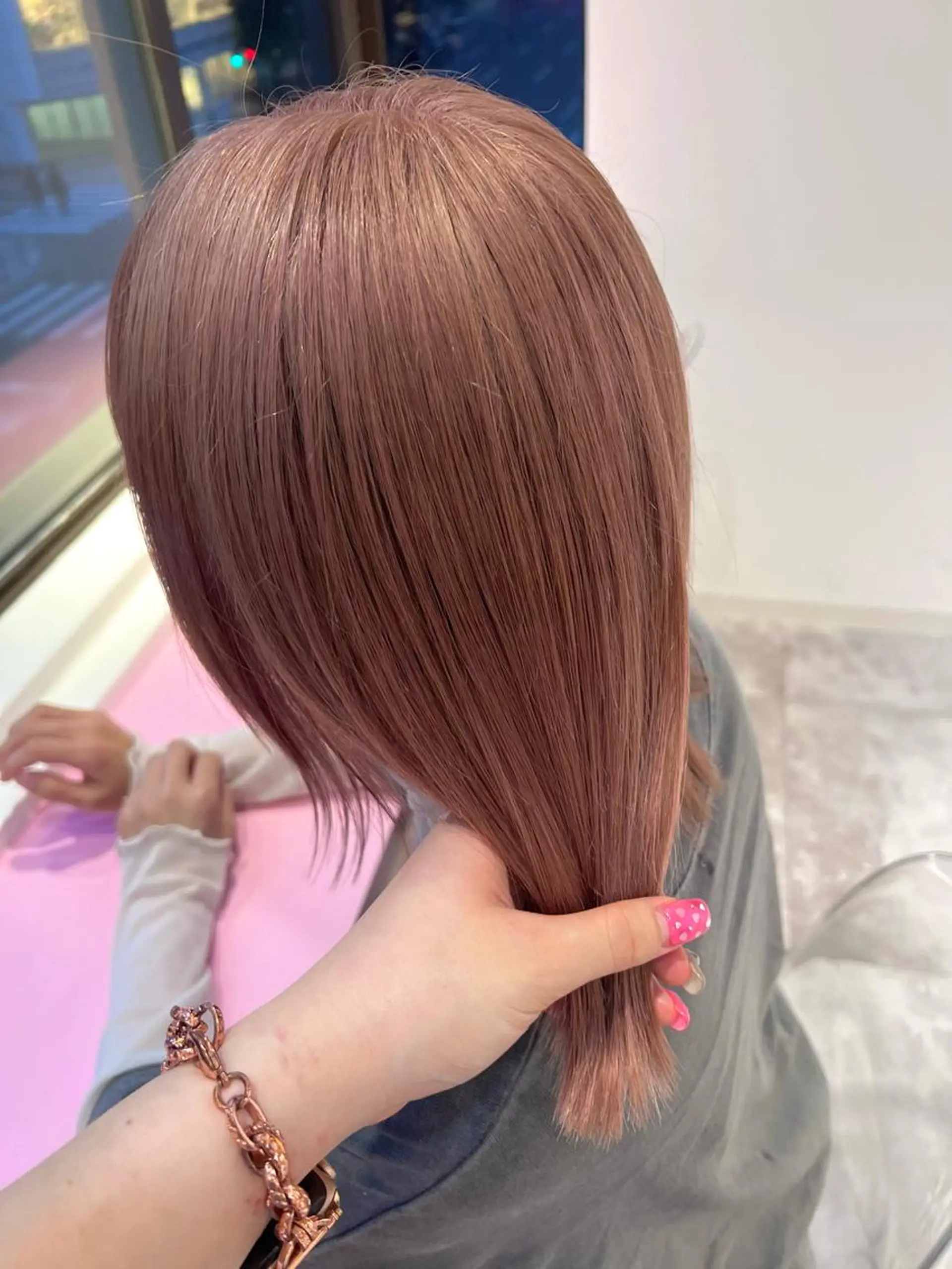 ミディアム ヘアカラー トリートメント ハイトーン♡ブリーチ ♡エクステ♡nanaのヘアスタイル