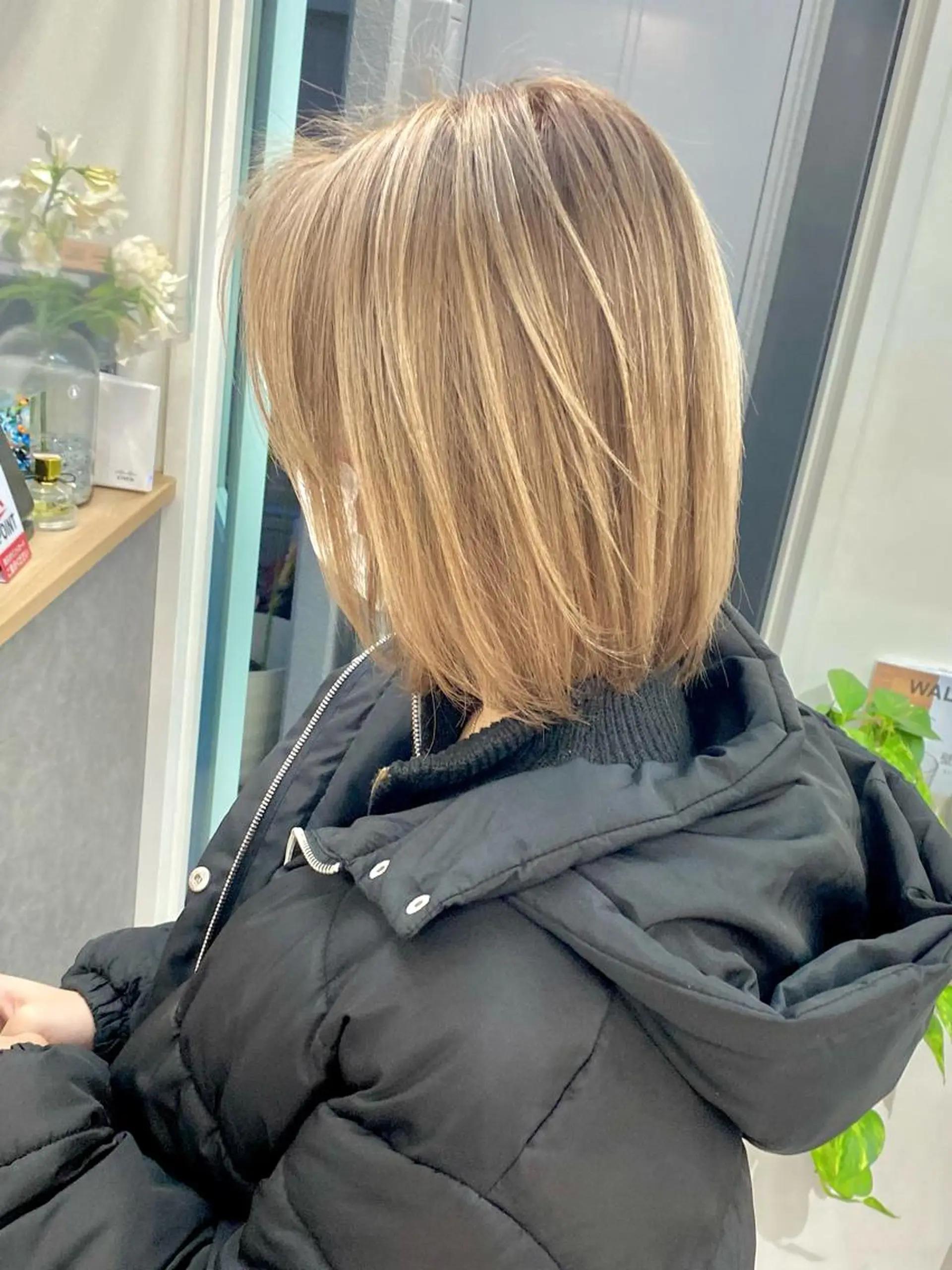 セミロング カラー バレイヤージュ レイヤーカット ヘアカラー トリートメント ヘアセット 💘カラー特化美容師 尾崎拓己のヘアスタイル