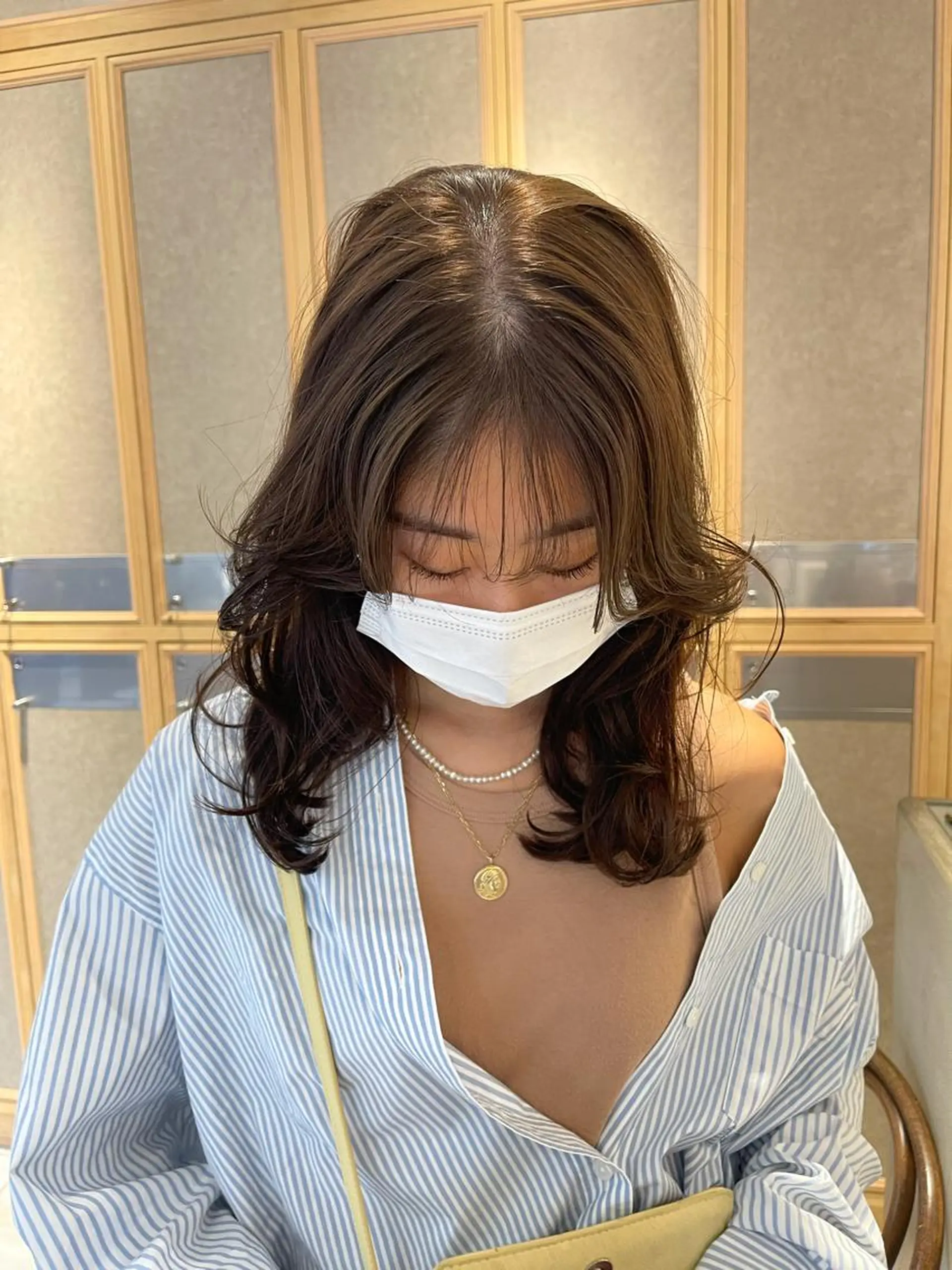 セミロング カラー グレージュ レイヤーカット カット ヘアカラー トリートメント ヘッドスパ ラベンダー/レイヤー カット🤎mamiのヘアスタイル