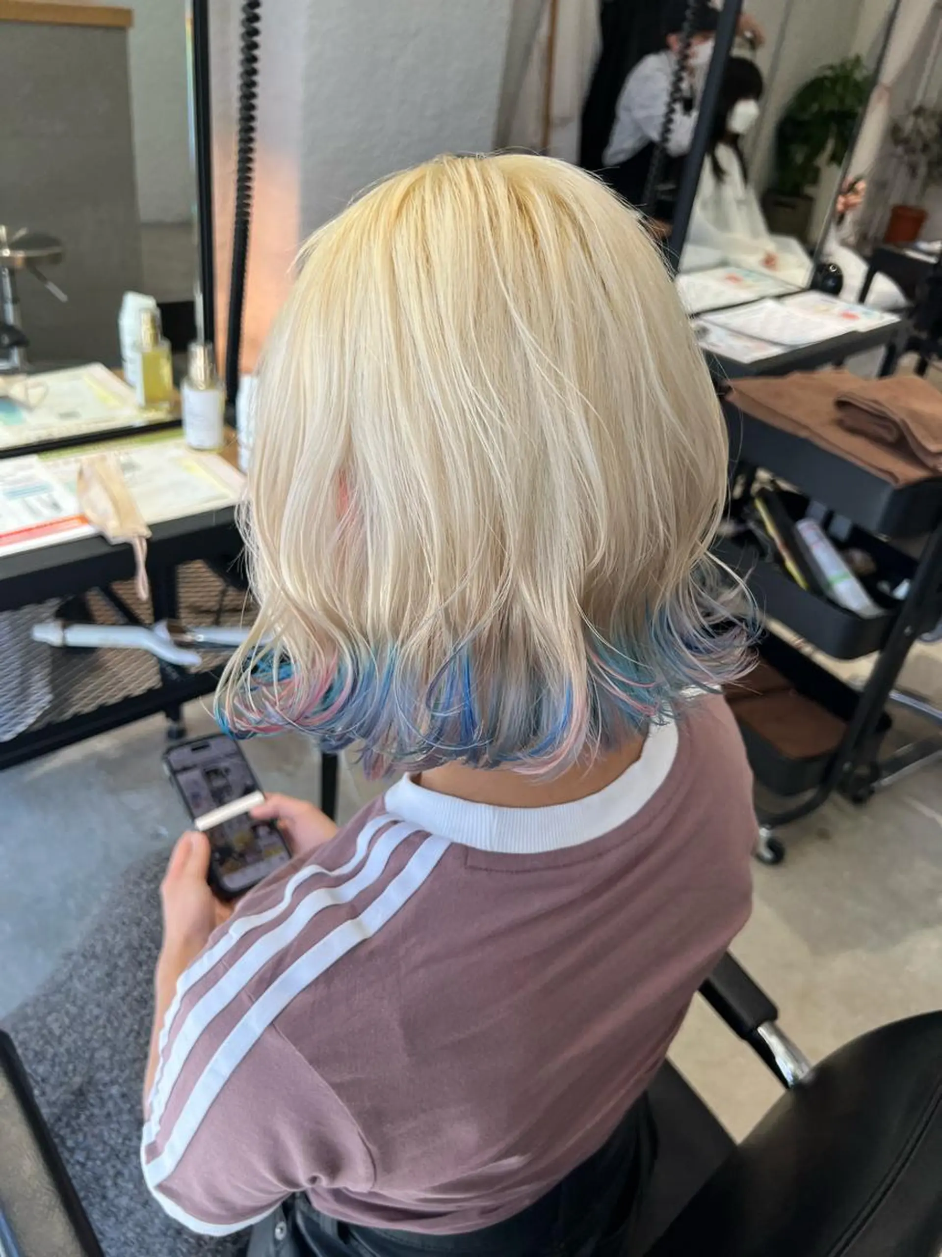 ショート カラー ブリーチ オタク美容師💟 チバコナツのヘアスタイル