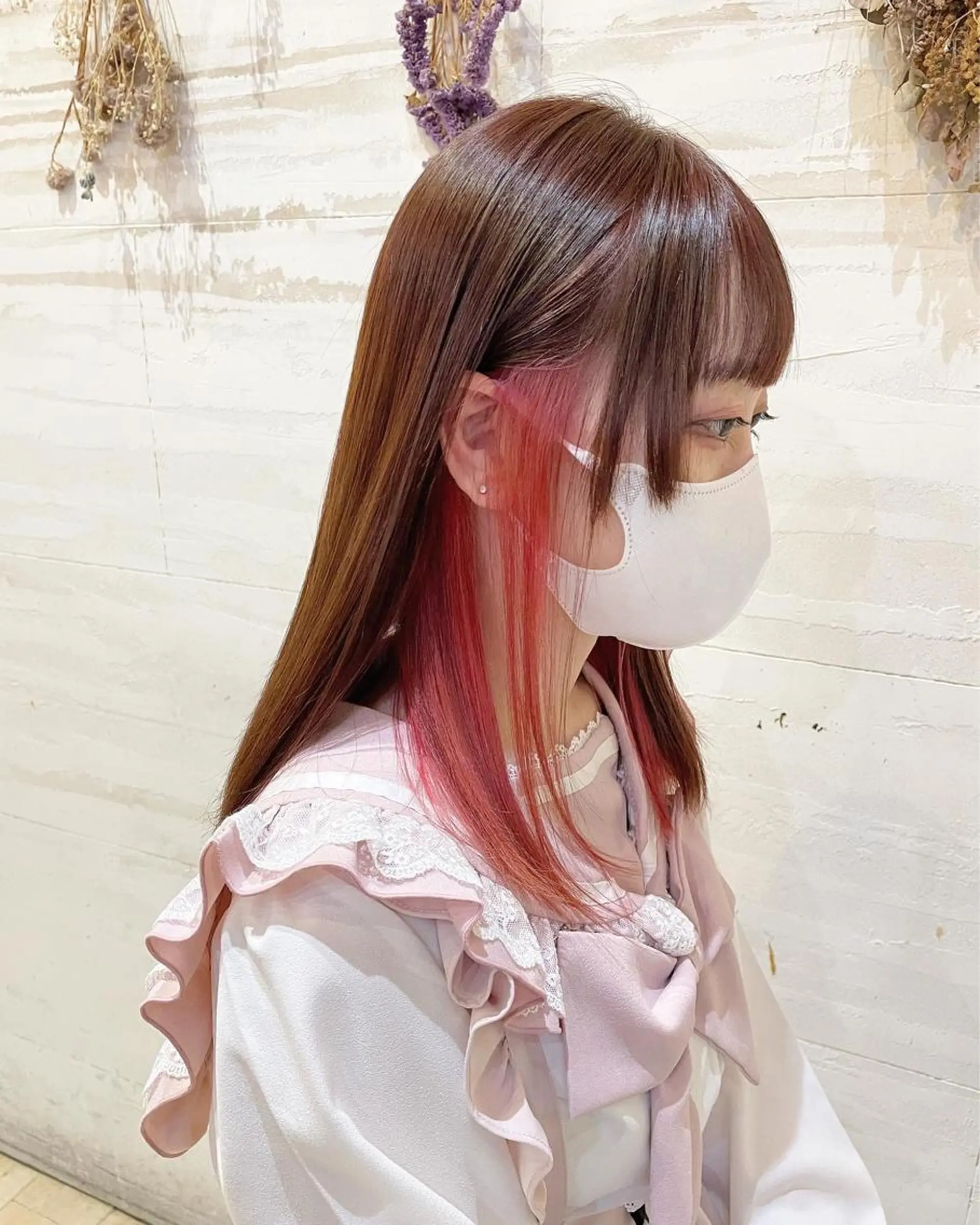 セミロング カラー ベージュカラー インナーカラー ピンクカラー ピンクベージュ 姫カット ヘアカラー シェアサロン〜糸ito〜所属・Hiro ヒロのヘアスタイル