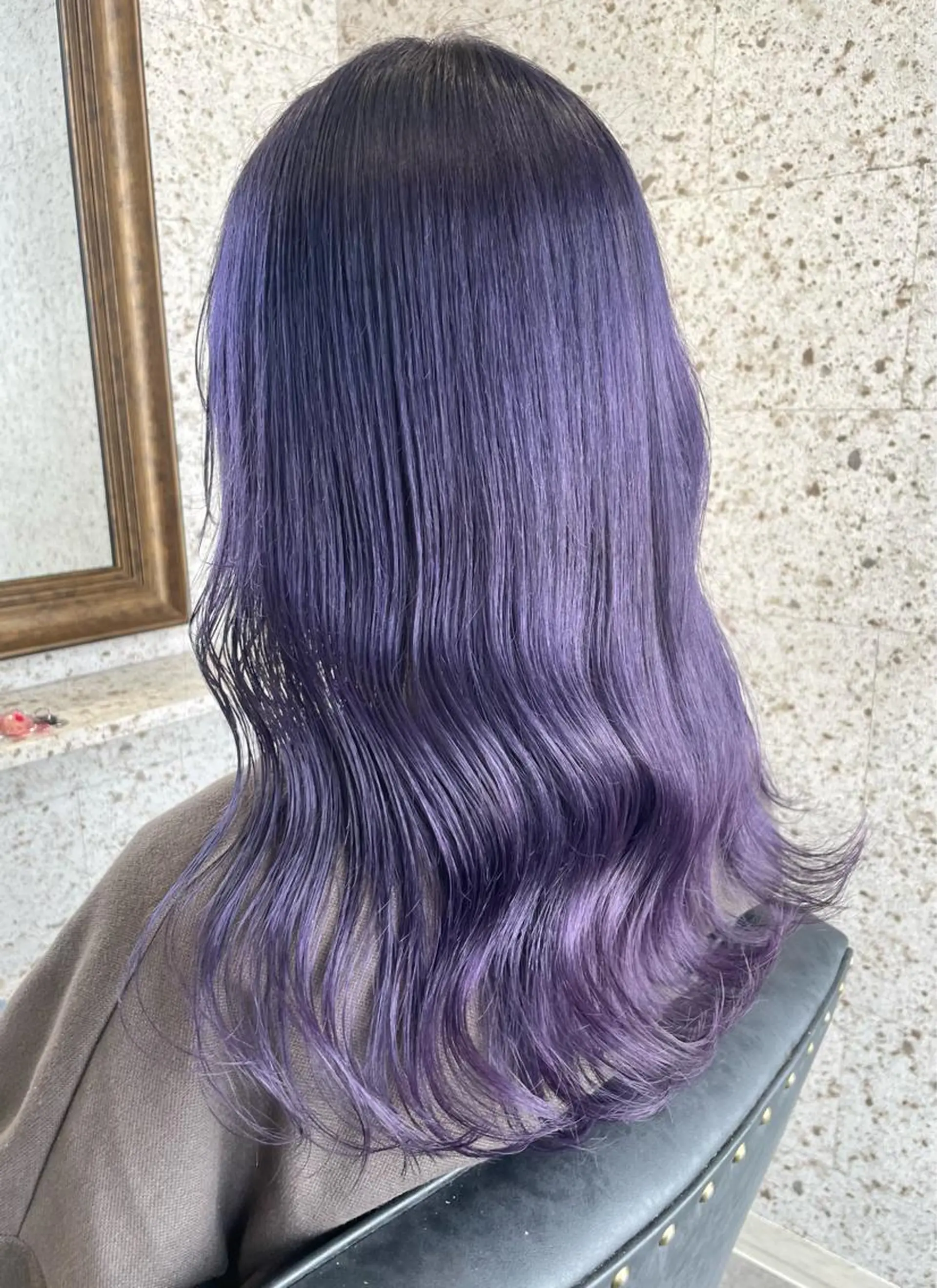 ロング カラー 黒髪 ブルーカラー ブルーブラック グラデーションカラー ラベンダーカラー ヘアカラー トリートメント lani hair salon所属・SHOTO ハイトー ン/デザインカラーのヘアスタイル