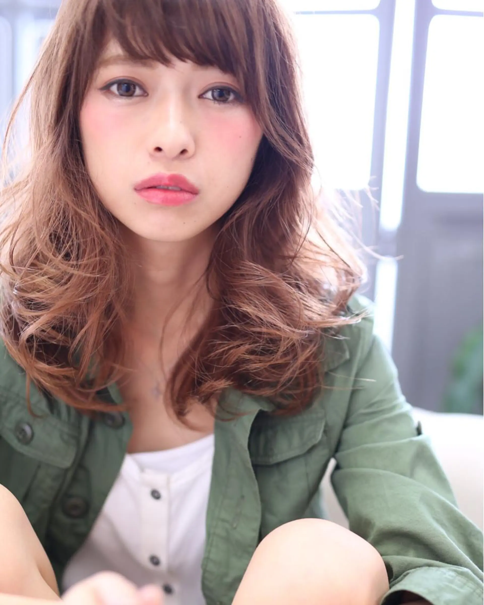 セミロング カラー ヘアアレンジ イルミナカラー Merci メルシー 福岡、今泉のヘアスタイル