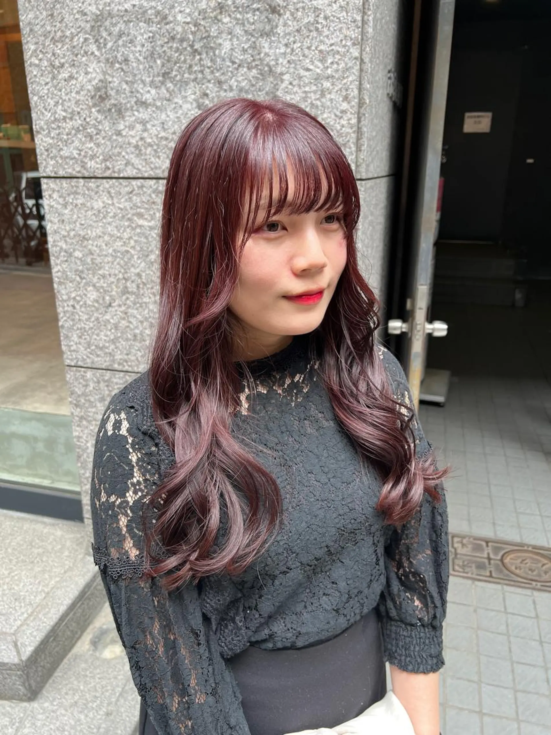 ロング カラー ピンクカラー カット ヘアカラー トリートメント ノイシキ サキのヘアスタイル