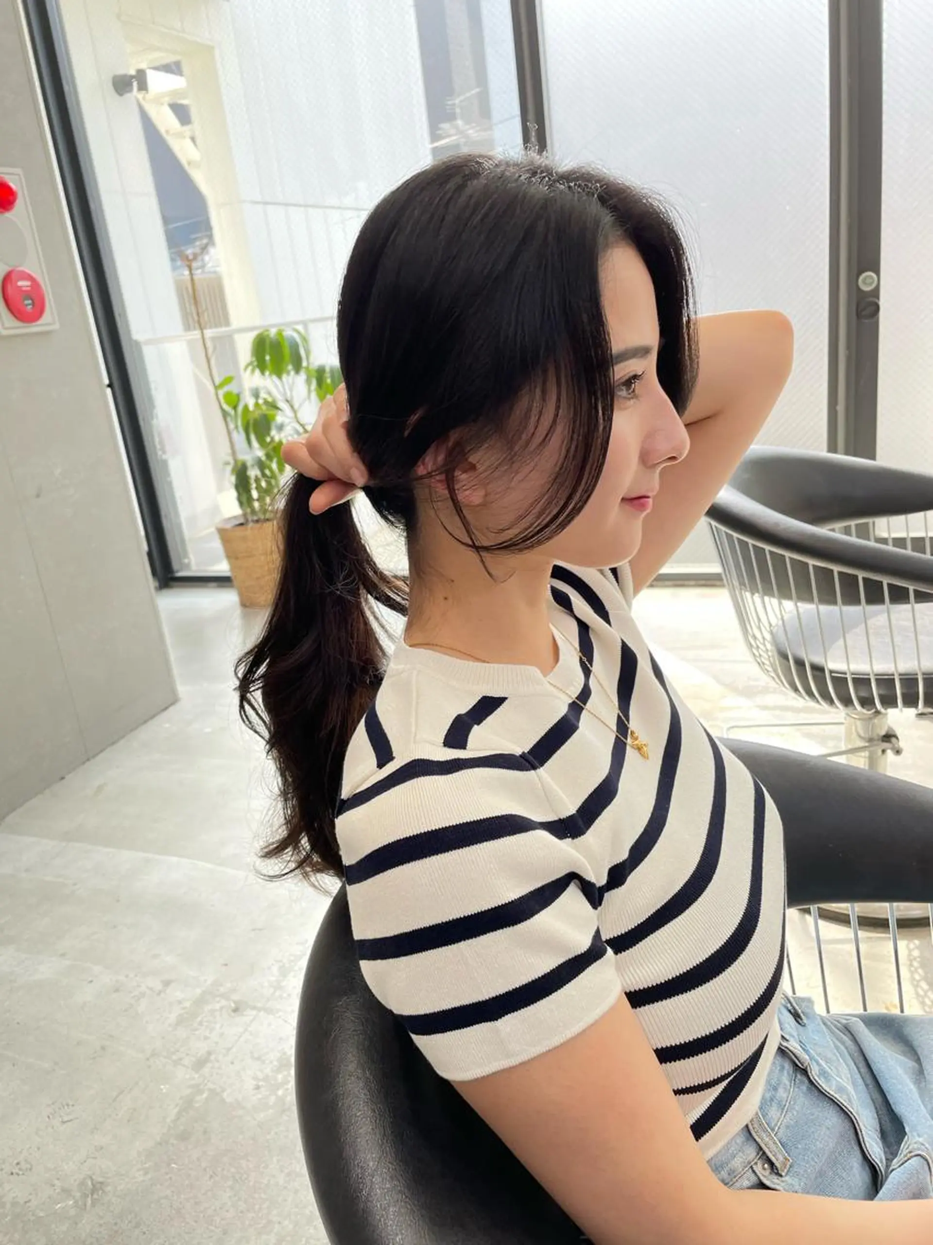 セミロング カット ヘアカラー トリートメント 山本翔一郎 韓国顔周りレイヤーのヘアスタイル