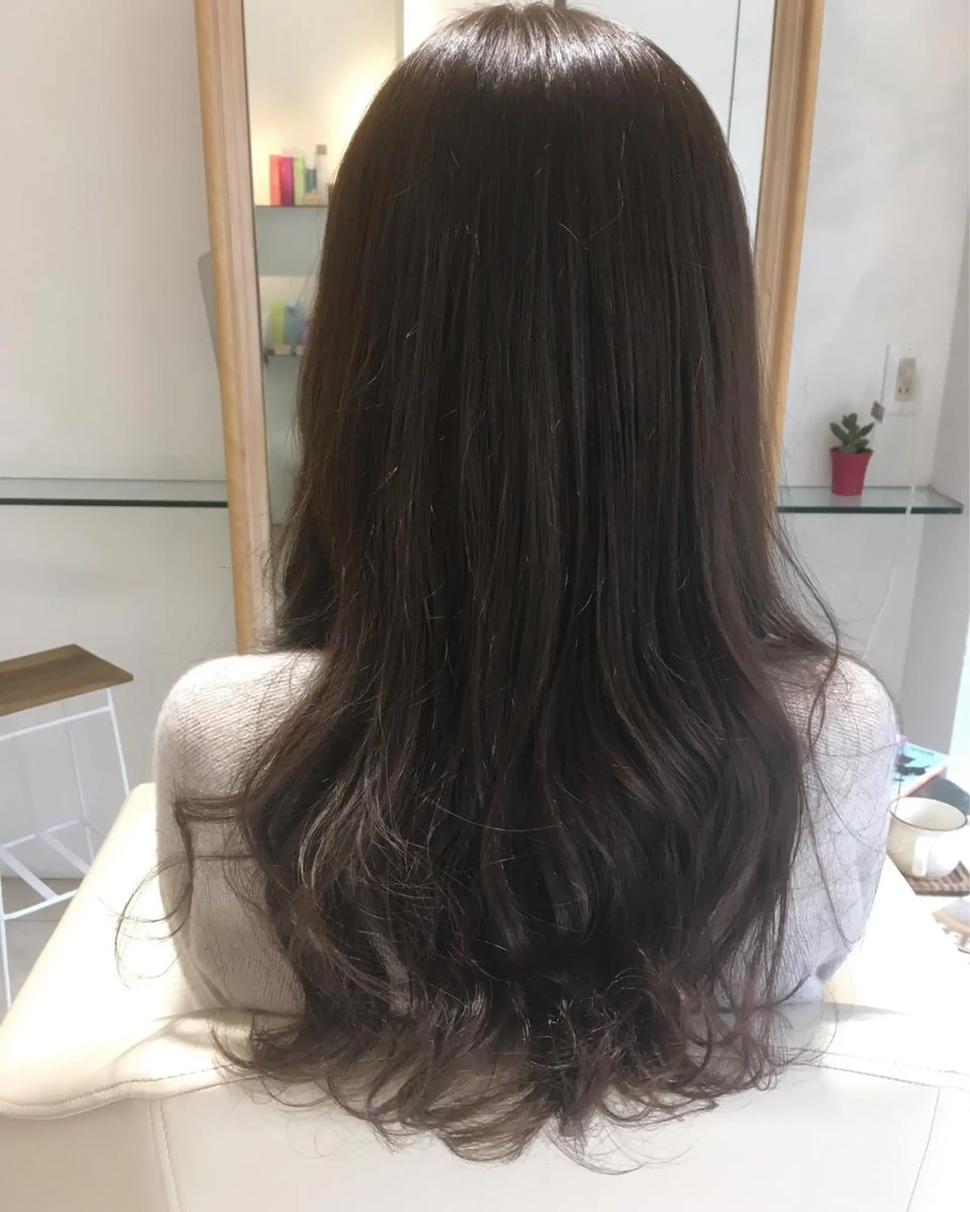 ロング カラー アッシュ ブルーカラー ブルージュ ネイビーカラー ヘアカラー 安永 涼のヘアスタイル