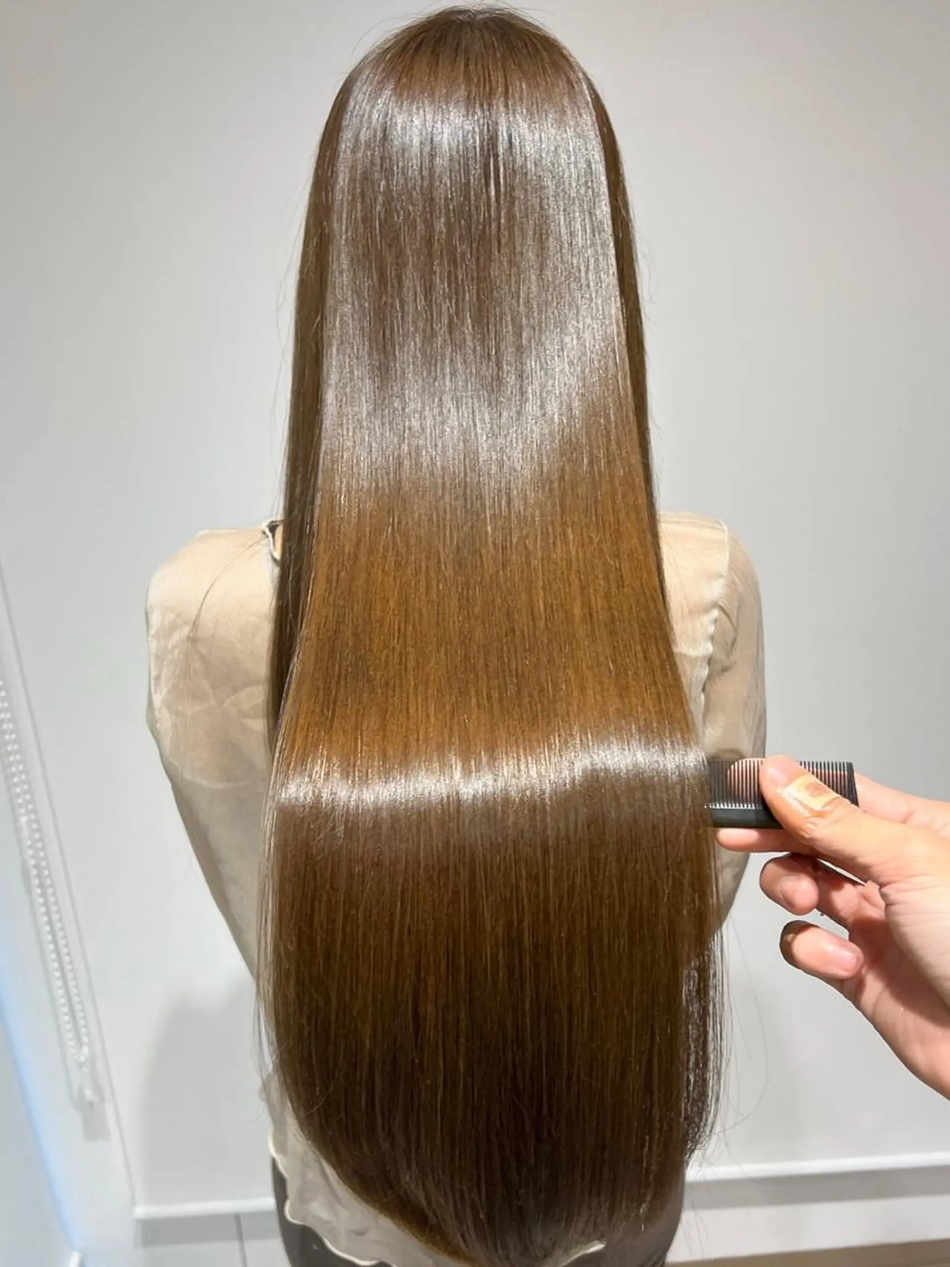 ロング 縮毛矯正 カット ヘアカラー トリートメント 長尾菜々美🐰 ／ハイトーンカラーのヘアスタイル