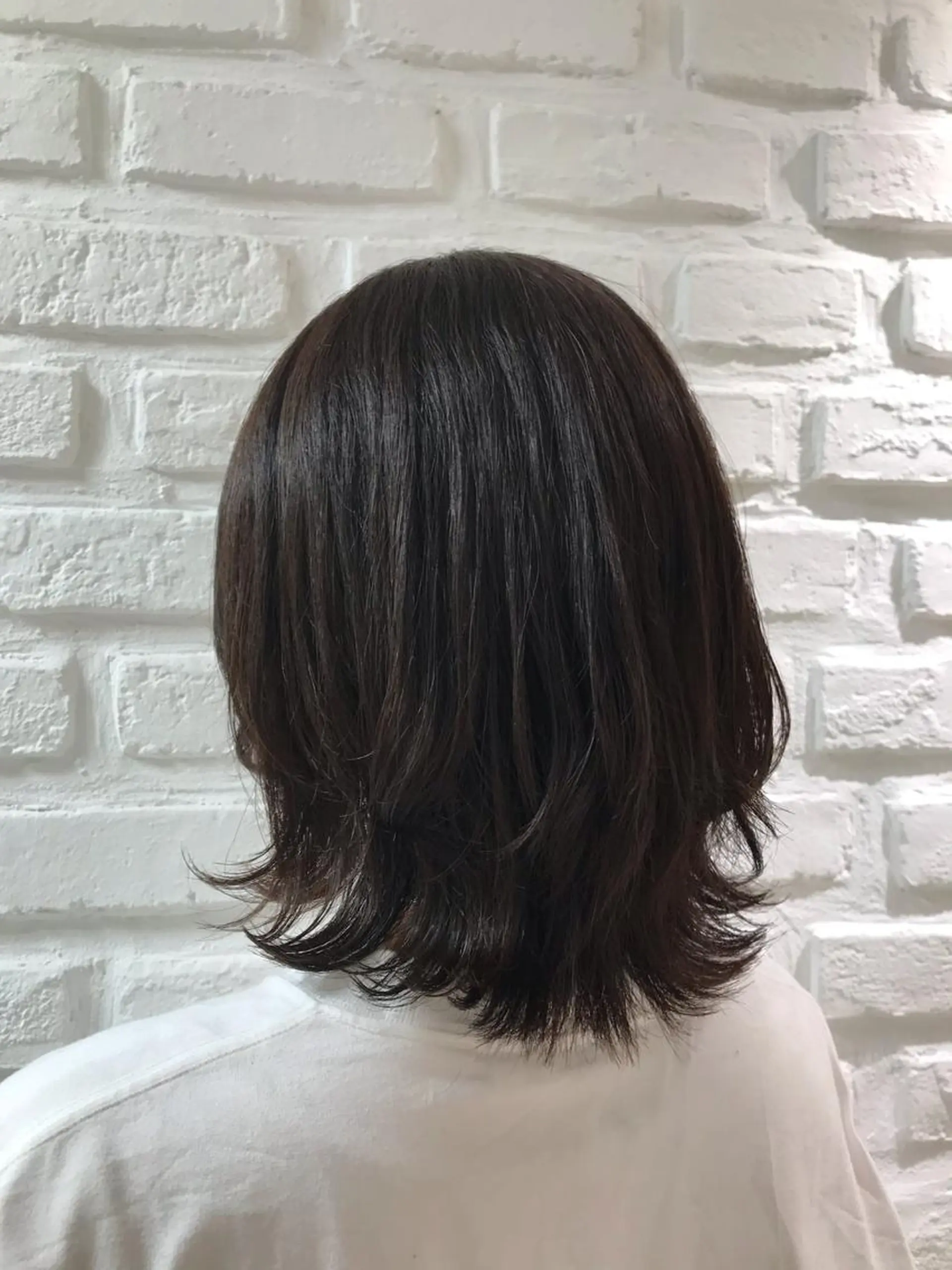 ミディアム ボブ くびれヘア レイヤーカット 外ハネヘア カット トリートメント 暖色カラー🌹 中山由梨のヘアスタイル