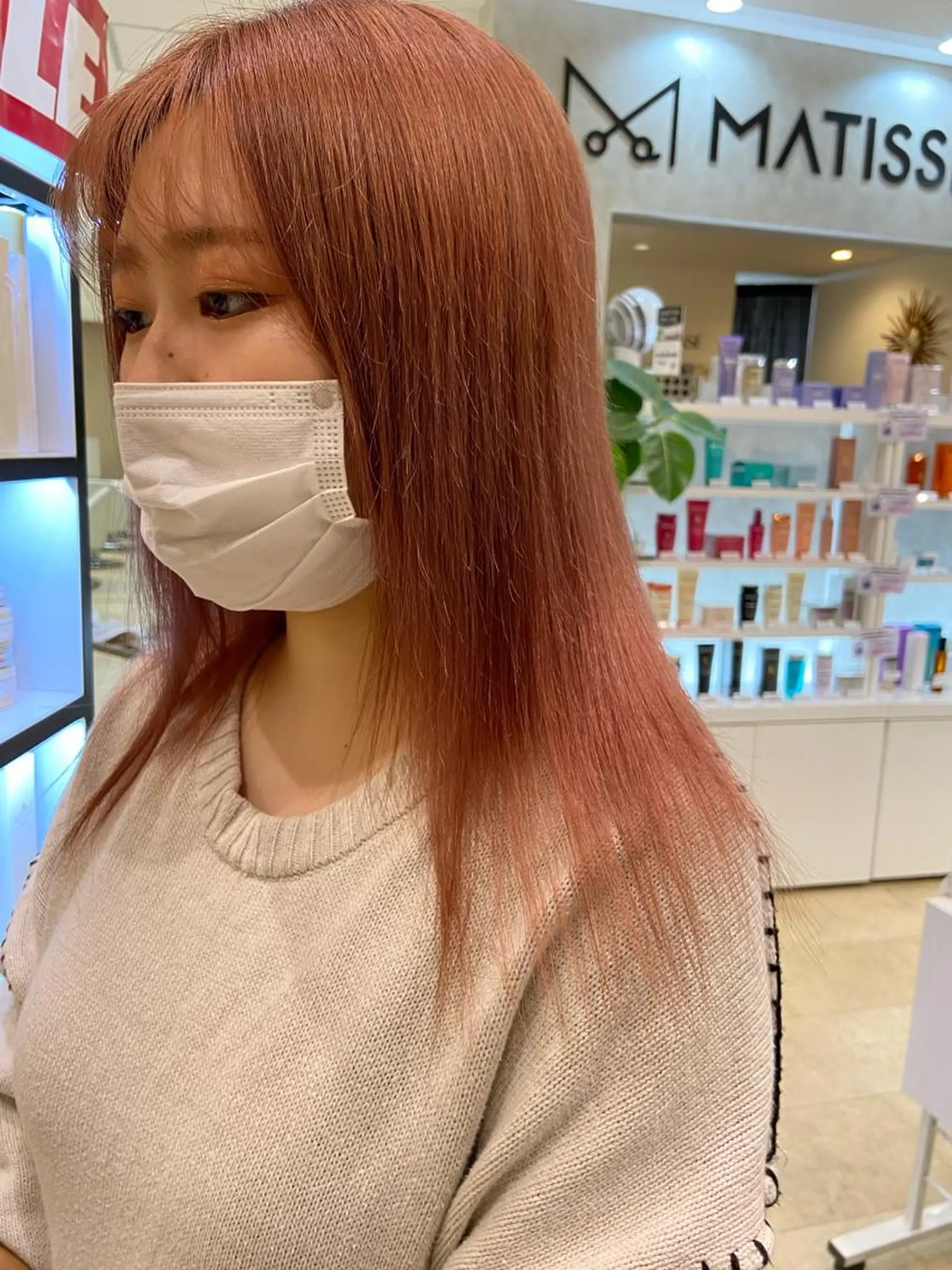 セミロング ヘアカラー 淺谷 美紀のヘアスタイル