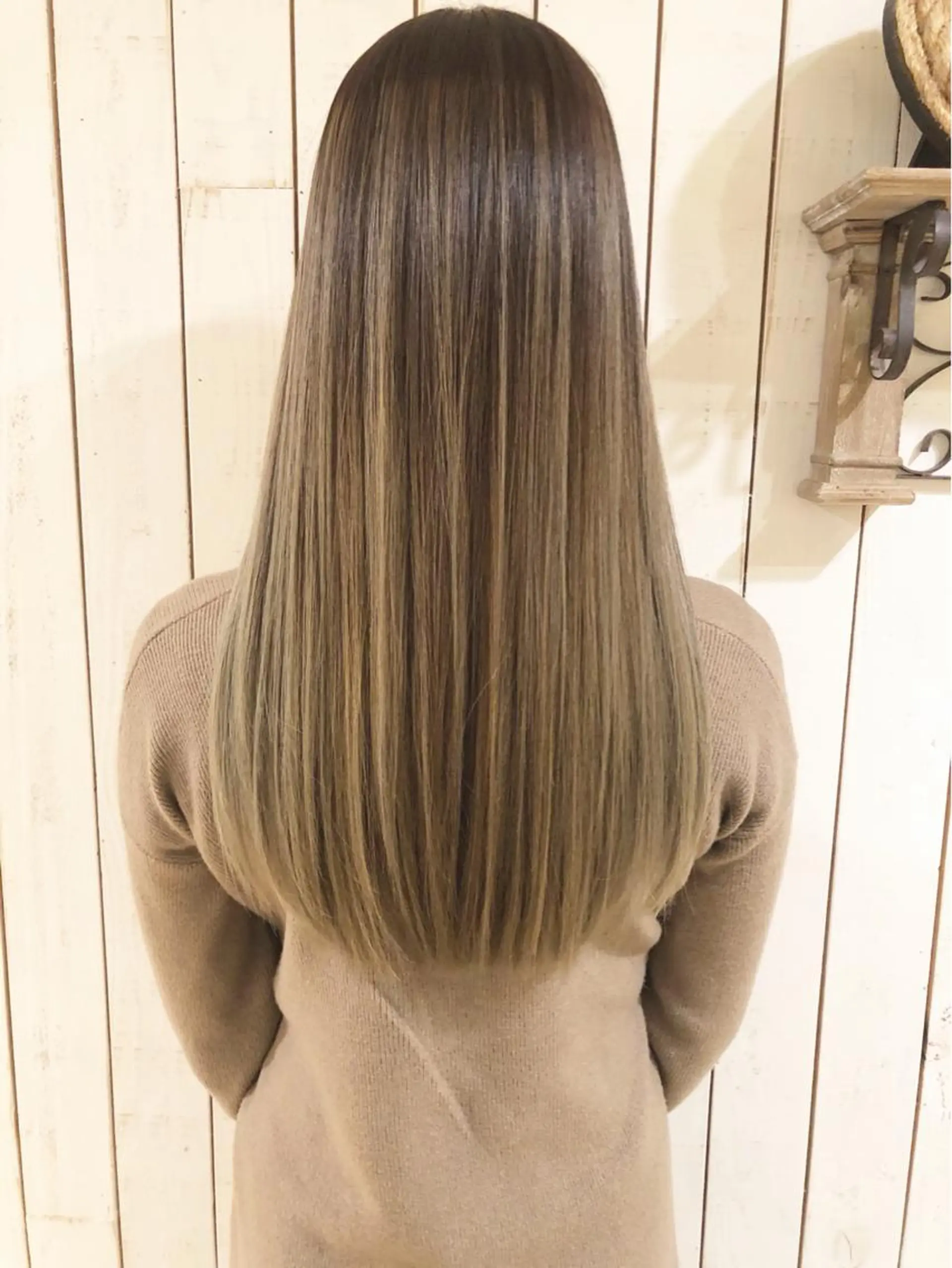 ロング カット ヘアカラー トリートメント Noe心斎橋所属・Noe心斎橋 堀田 朋宏のヘアスタイル