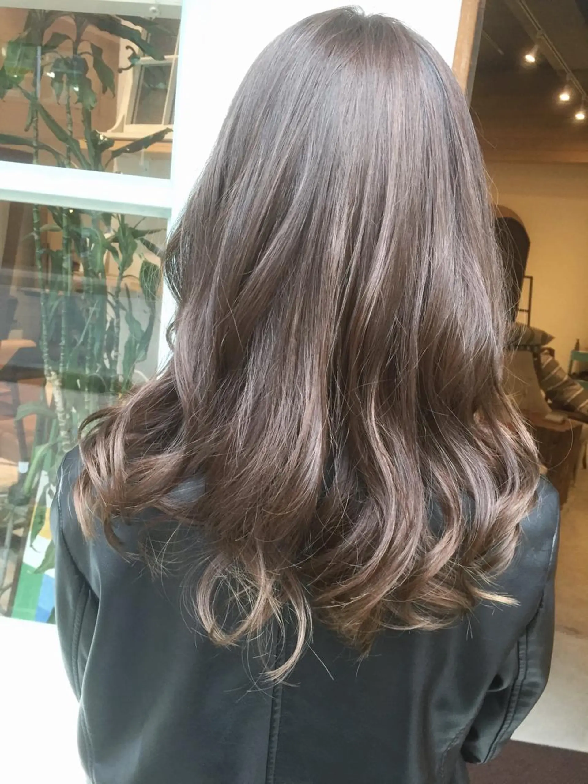セミロング カラー アッシュ アッシュグレー アッシュグレージュ 透明感カラー グレージュ ◇おの あすか◇のヘアスタイル
