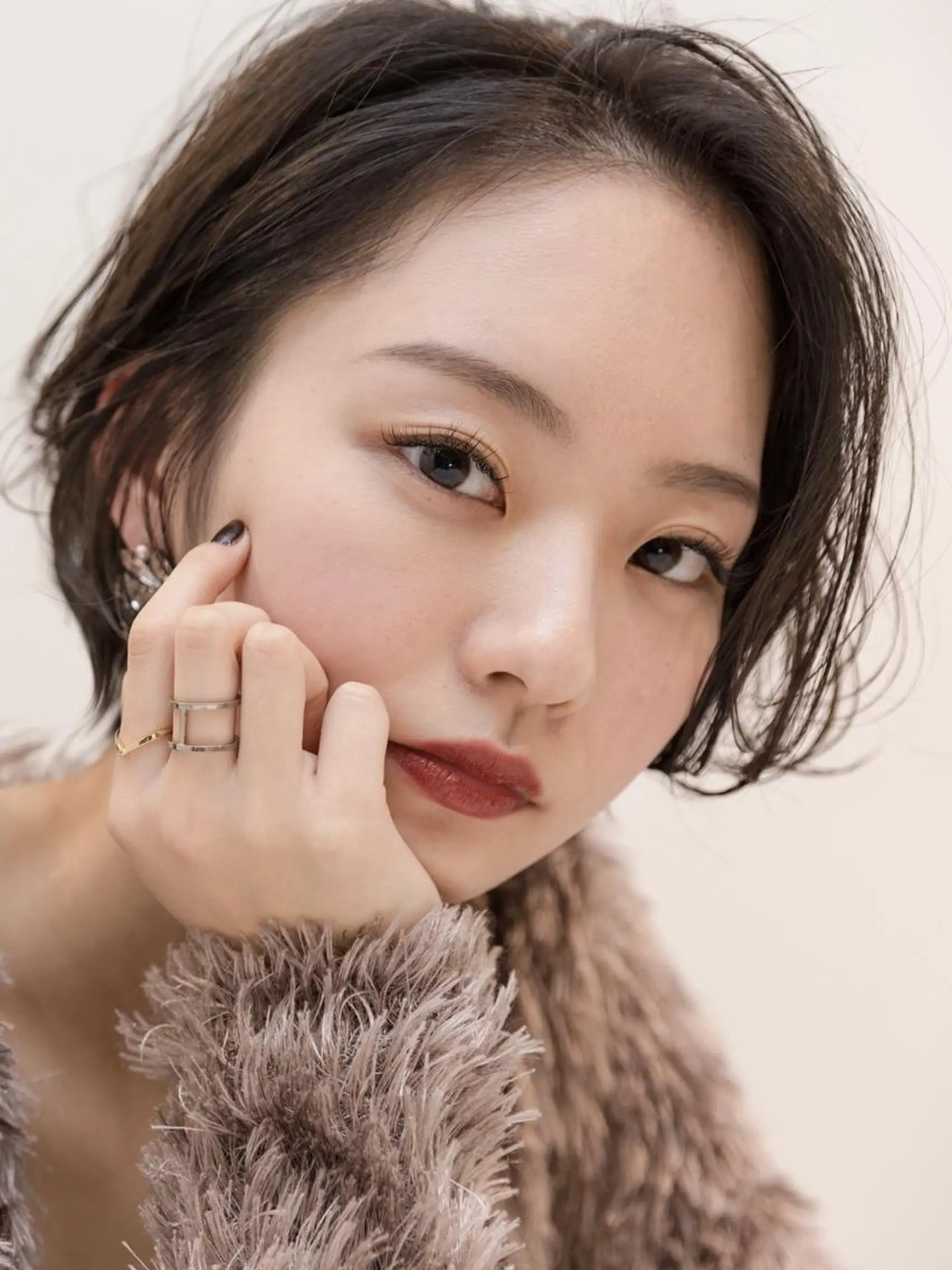 ショート カラー ツジガキ ユウスケのヘアスタイル