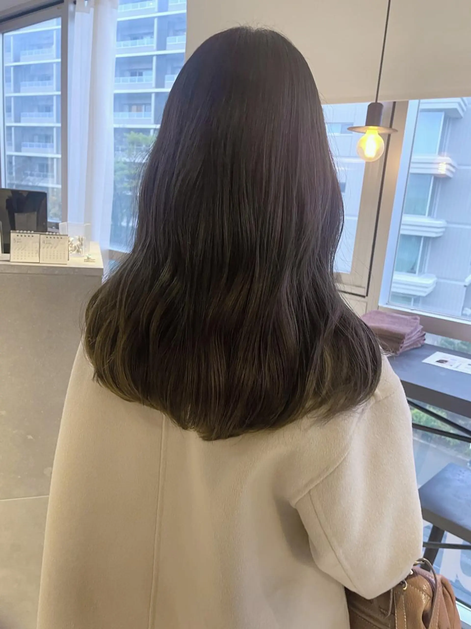 セミロング カラー ブラウンカラー レイヤー/髪質改善カ ラ-🤍津田奈々美‎のヘアスタイル