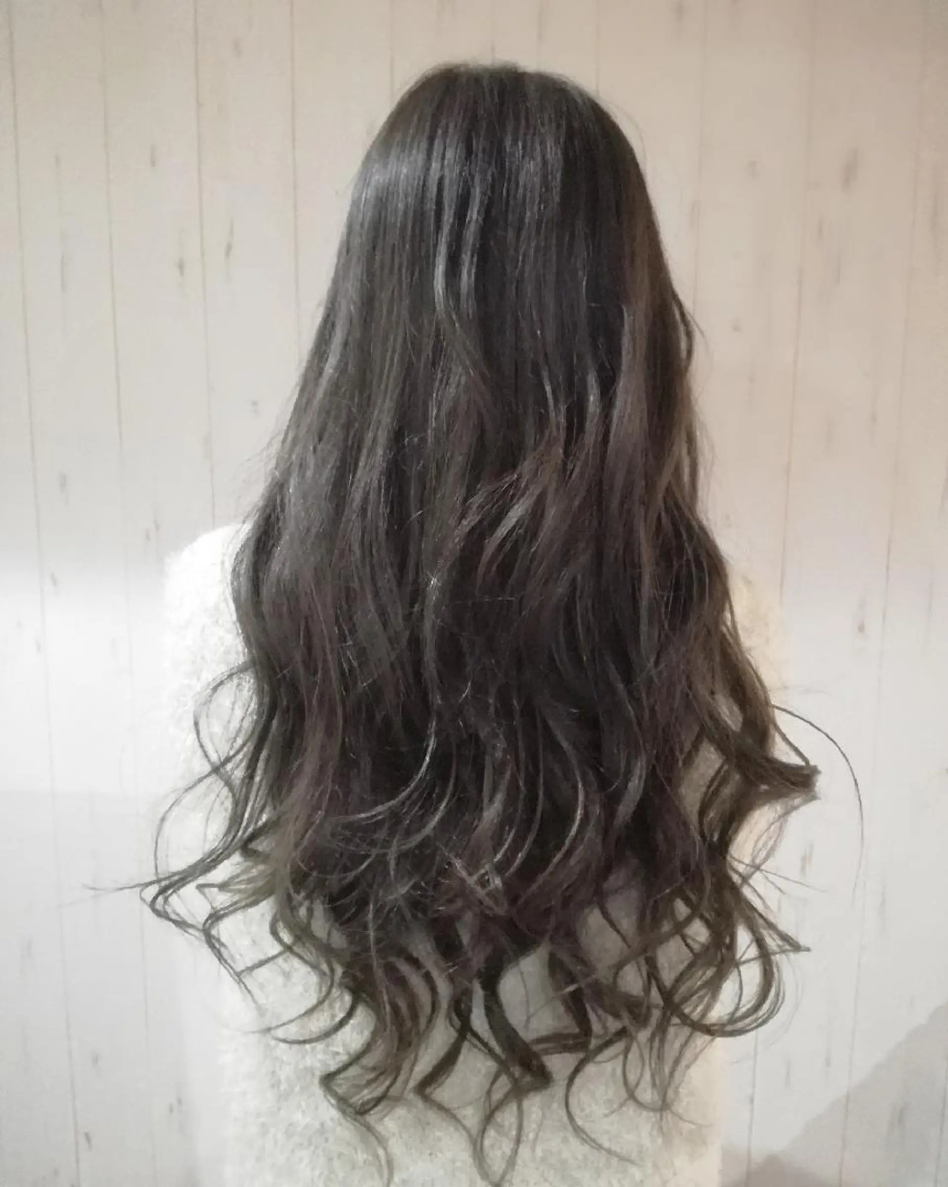 カラー ロング グレージュ ハイライトカラー ハイライト 西川 敏夫のヘアスタイル