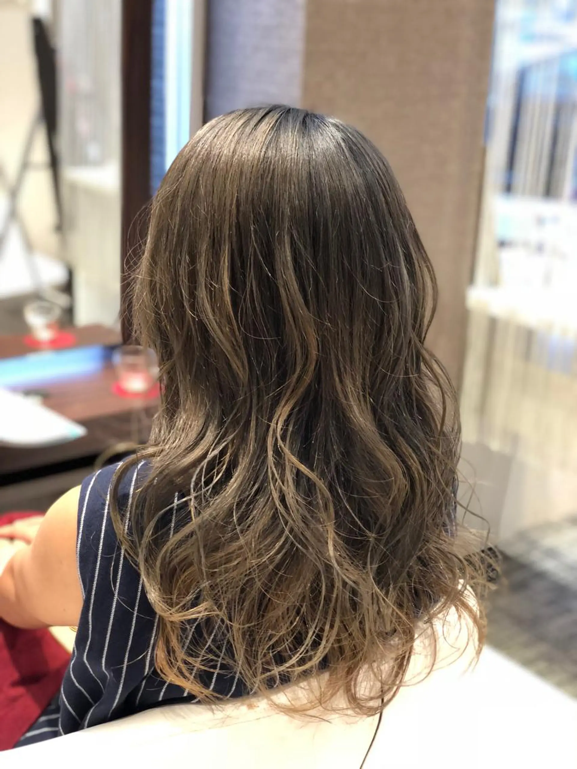 ロング カラー ヘアアレンジ ベージュカラー グレージュ ネイビーカラー ヘアカラー トリートメント 渡辺　亮/ ハイライト/髪質改善のヘアスタイル