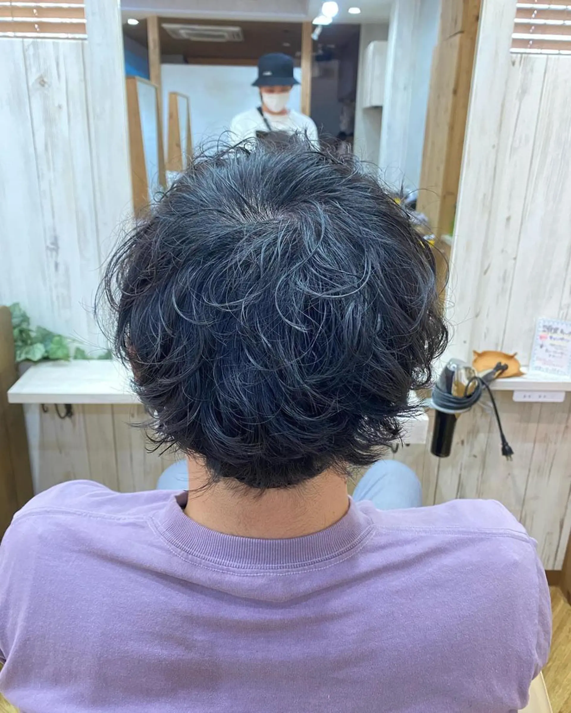 カラー パーマ ヘアアレンジ メンズ キッズ ネイル マツエク・マツパ センターパート マッシュ メンズパーマ メンズショート メンズベリーショート Saffyハリウッド トリートメント◎のヘアスタイル