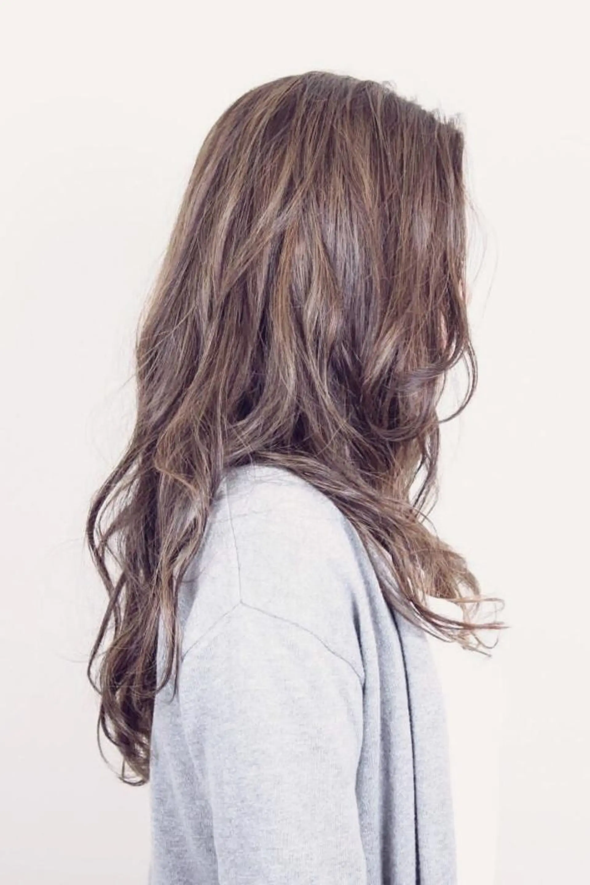 ロング カラー パーマ イシハラ アズサのヘアスタイル