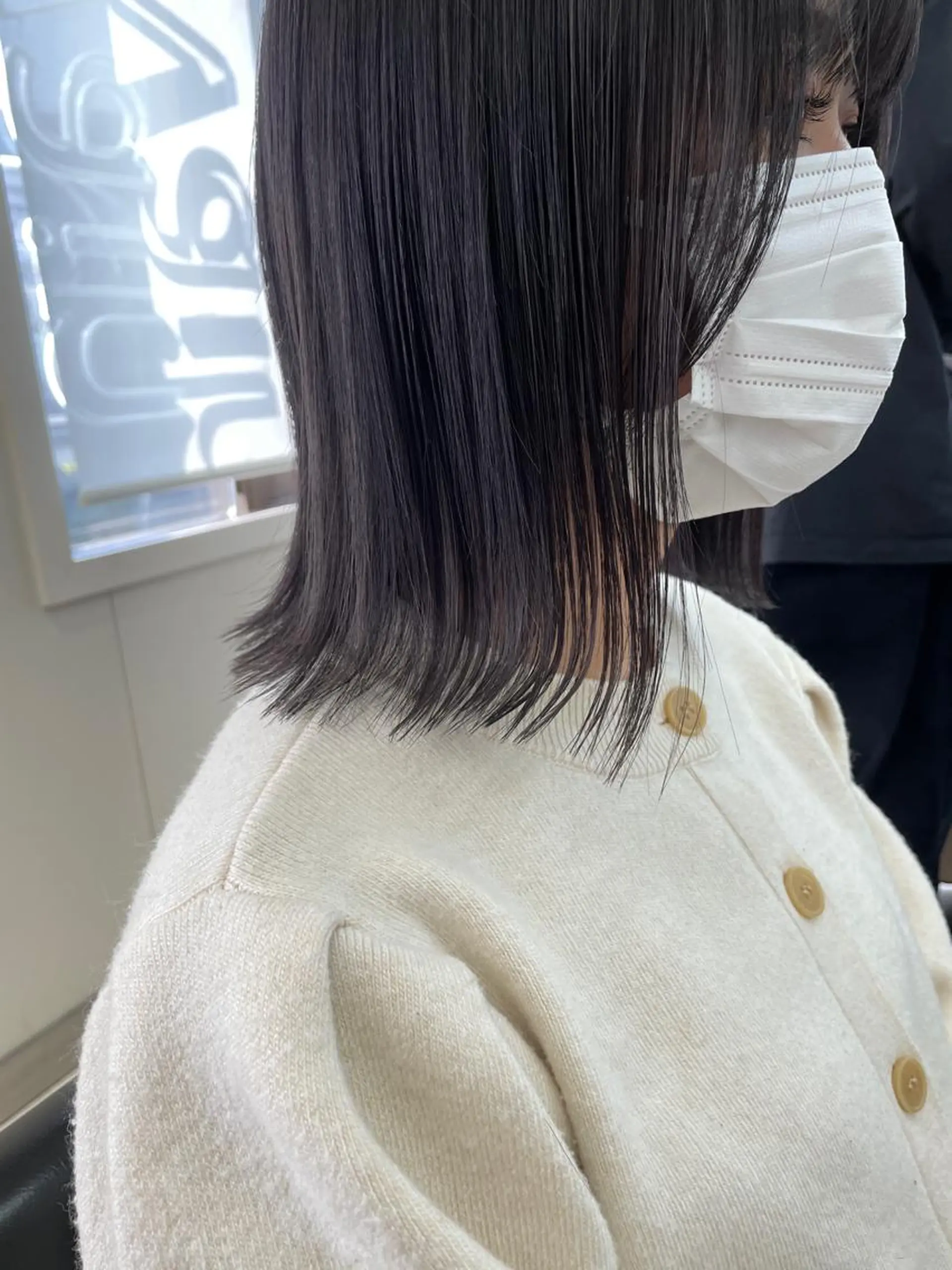 ミディアム カラー ボブ 外ハネヘア vain所属・パーマウルフショート 濱田匠のヘアスタイル