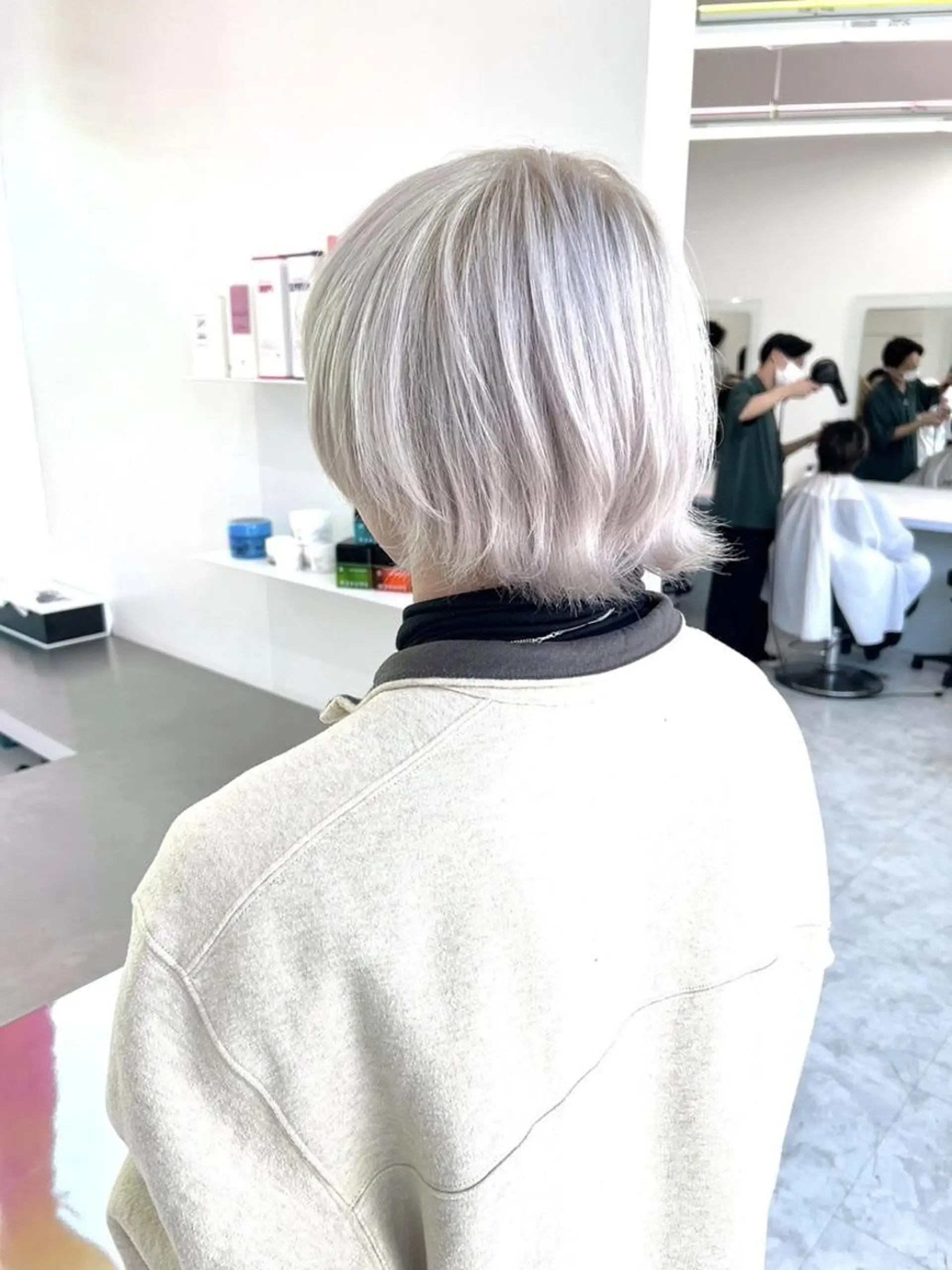 カラー mayu/ブリーチ/ layer/似合わせのヘアスタイル