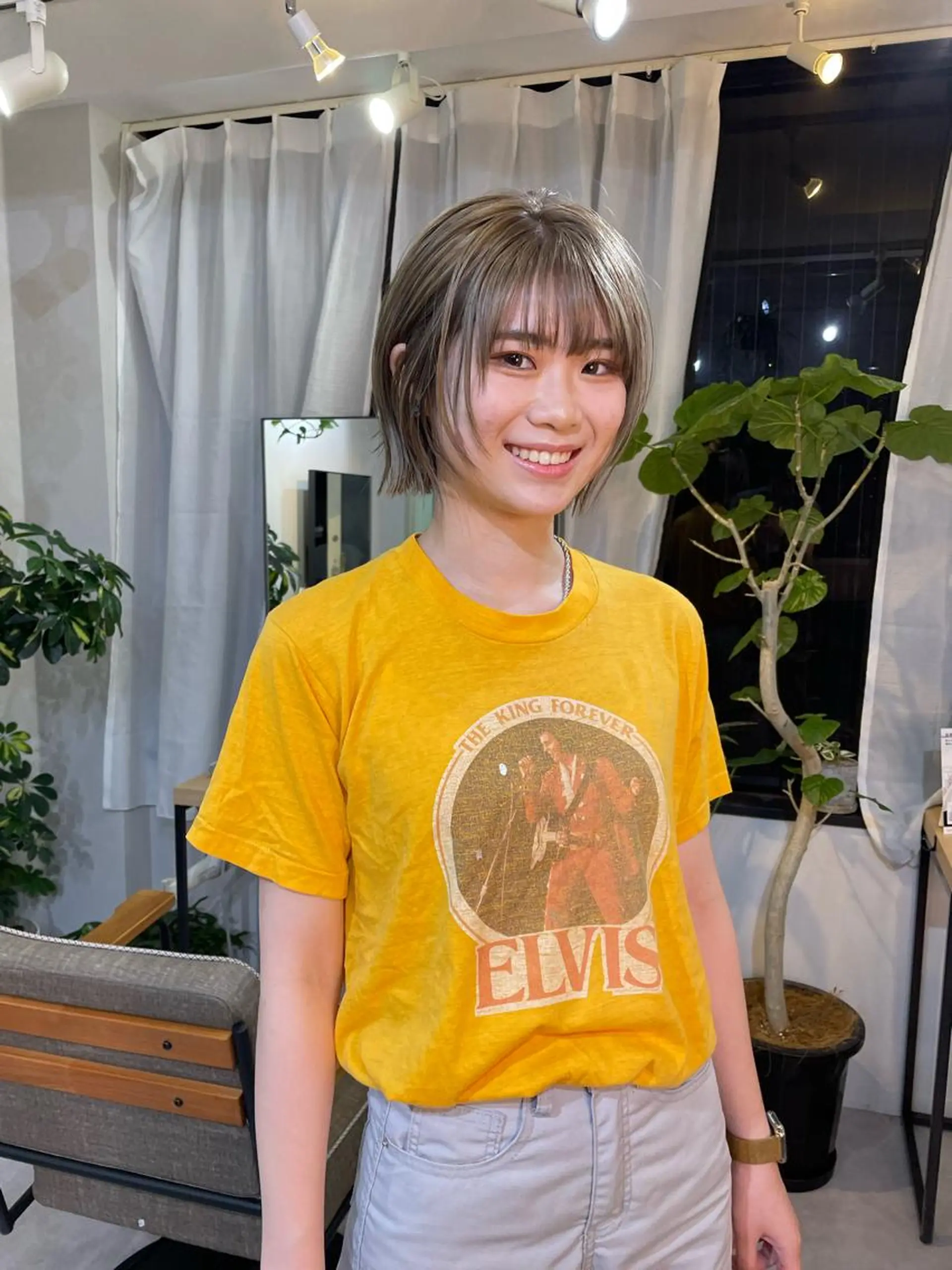 ショート カラー ヘアアレンジ ハイトーンカラー ボブ 顔まわりレイヤー レイヤーカット パーマ* 顔まわり似合わせのヘアスタイル