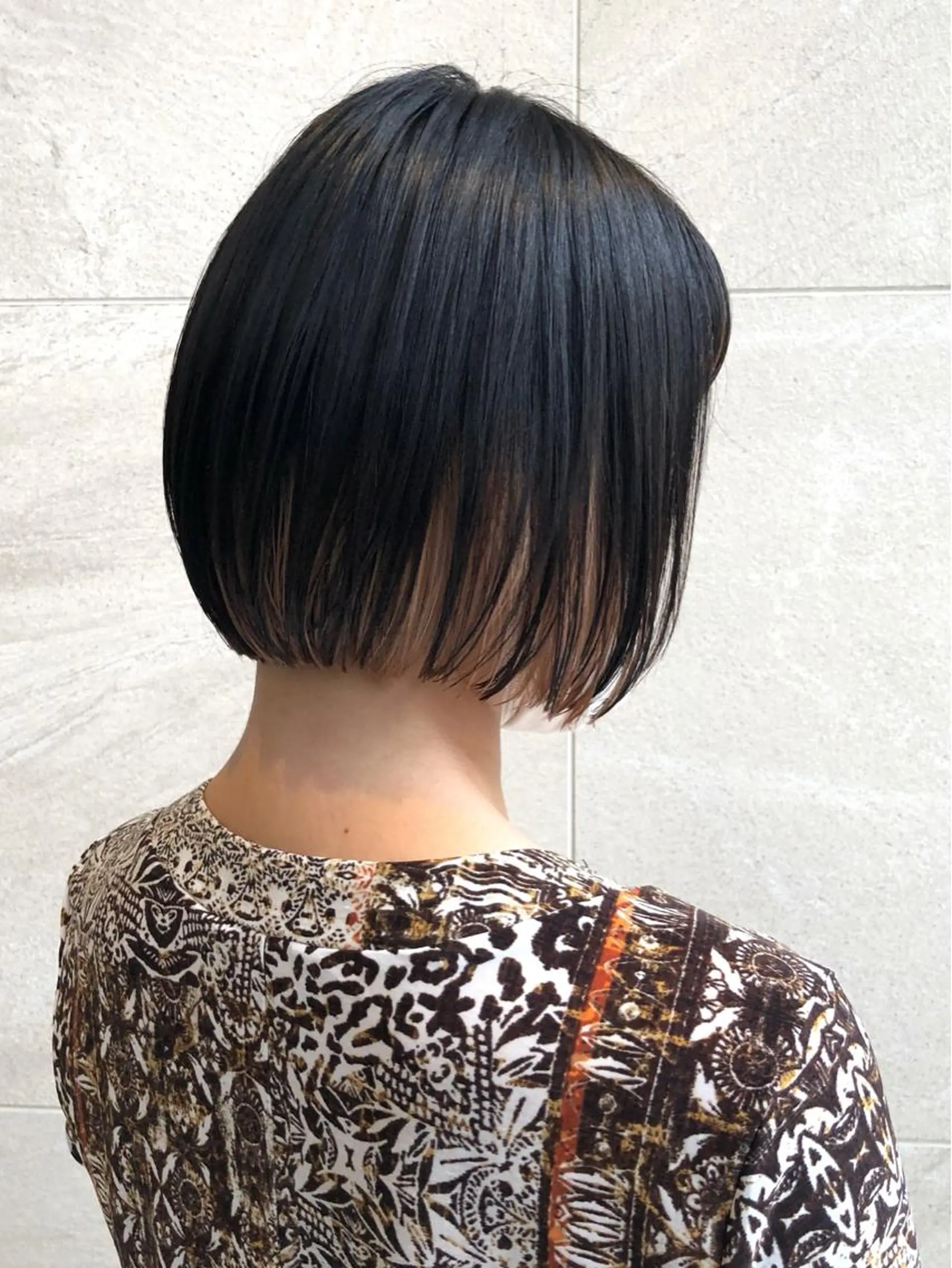 ショート カラー レイヤー.ボブ/ アヤミのヘアスタイル