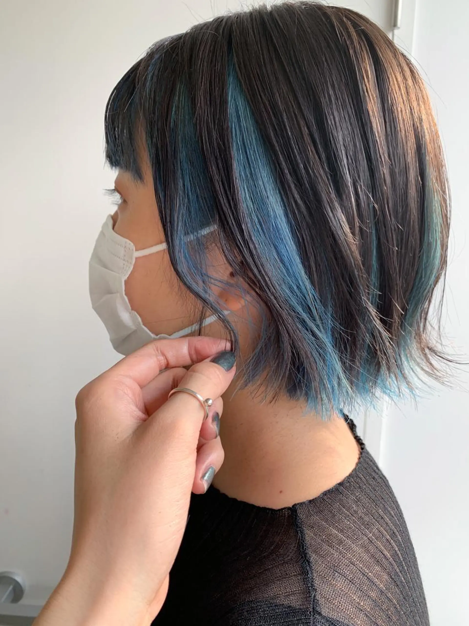 ショート nuu所属・💜ショート💜 ウルフ、ボブ二色亜美のヘアスタイル