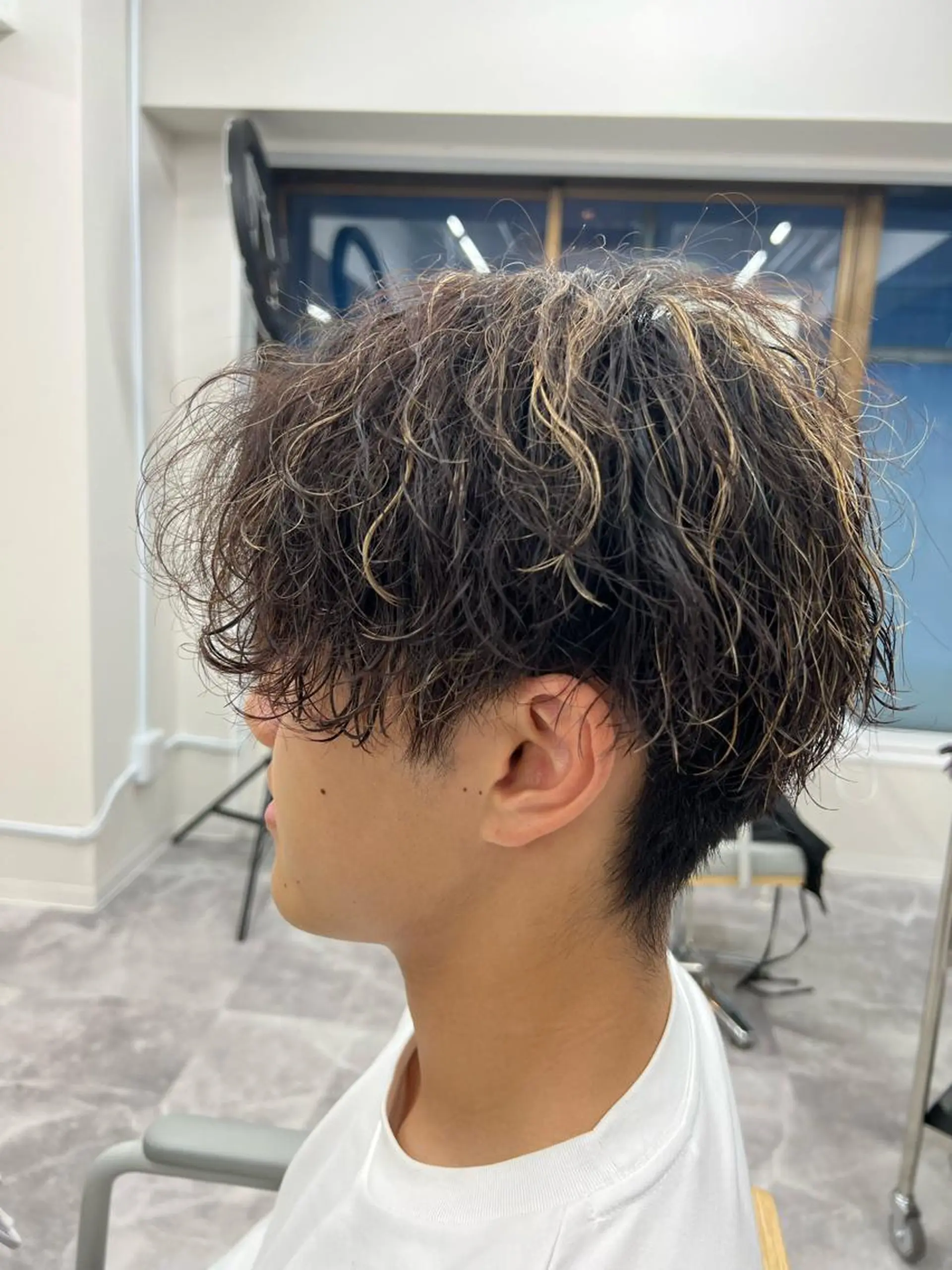 ショート メンズ メンズハイライト ハイライト PARK.なんば本店 ミルボンAujua認定サロン[パーク]所属・辻優太/ハイトーン/ デザインカラー🥀のヘアスタイル