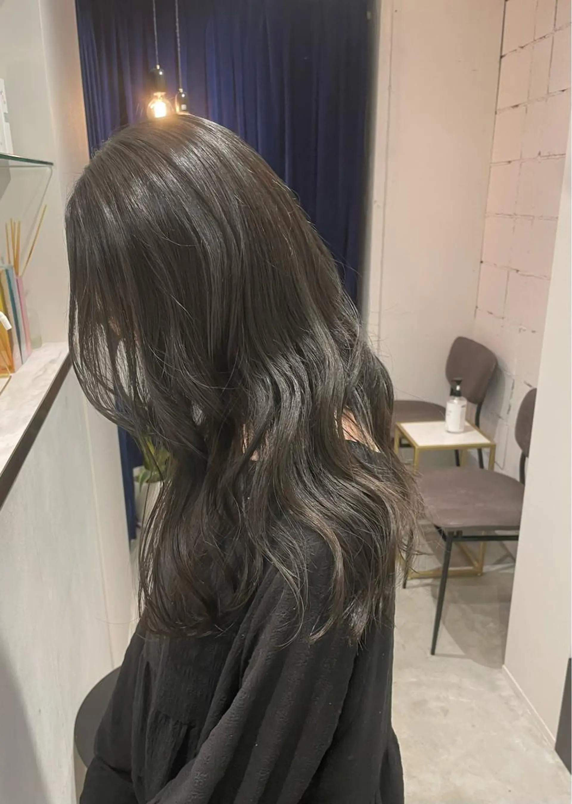 ロング カラー オリーブカラー 伊藤 まみのヘアスタイル