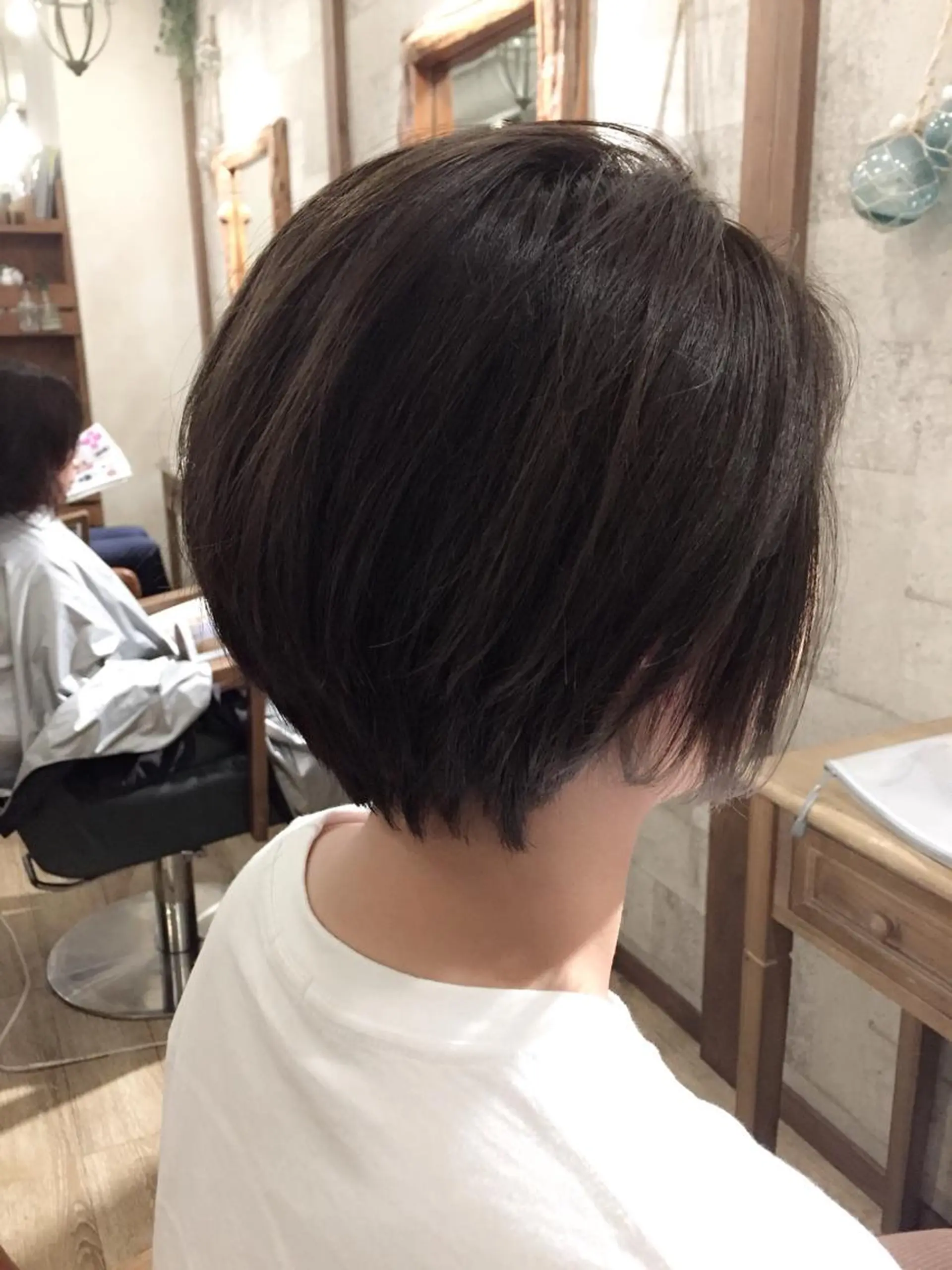 ショート カラー アディクシーカラー 透明感カラー ショートヘア カット ヘアカラー トリートメント SALOWIN(サロウィン)広島並木通り所属・田村和範/似合わせ カラー/縮毛矯正のヘアスタイル