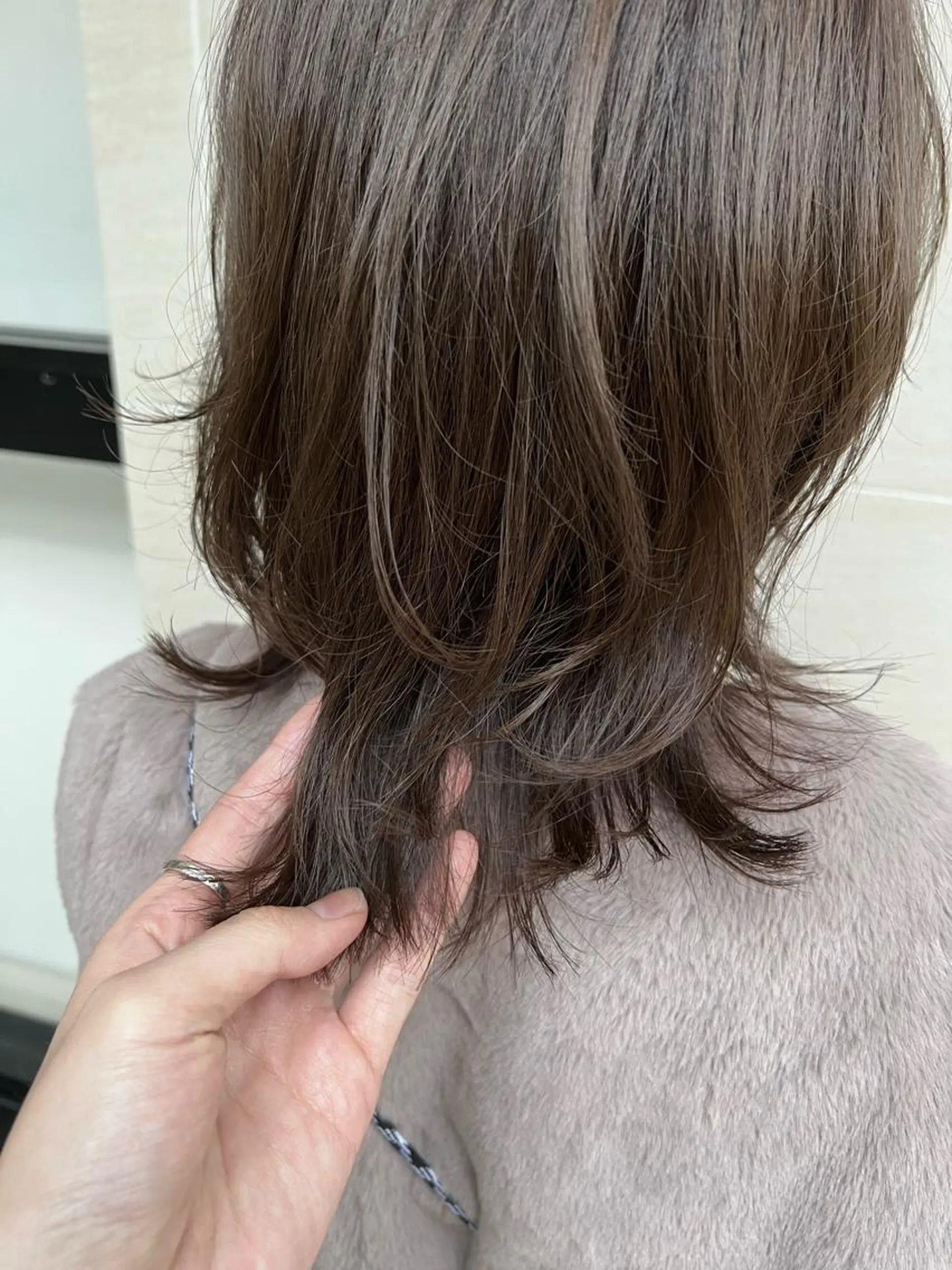 ミディアム アッシュ ヘアカラー ヘッドスパ 🤍細矢 杏奈／ 韓国風ヘア🤍のヘアスタイル