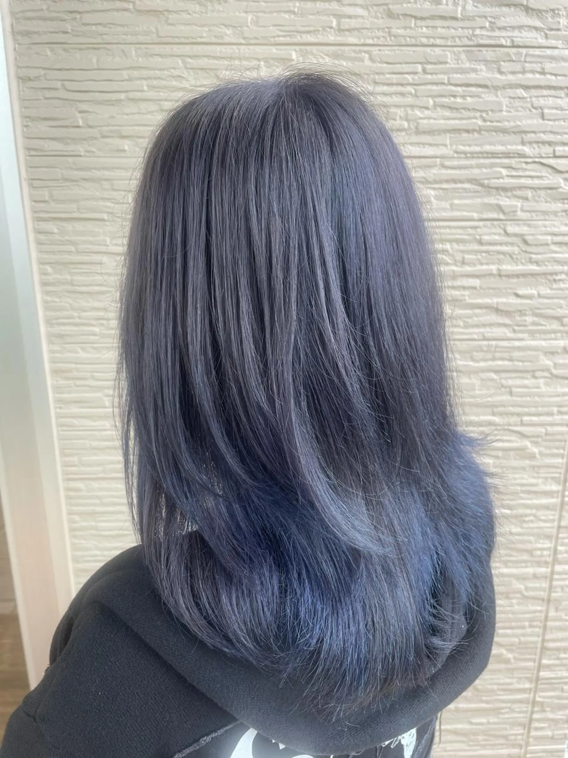 ミディアム カラー ブルーカラー 4-rest garden （フォーレストガーデン）所属・金井 直樹のヘアスタイル