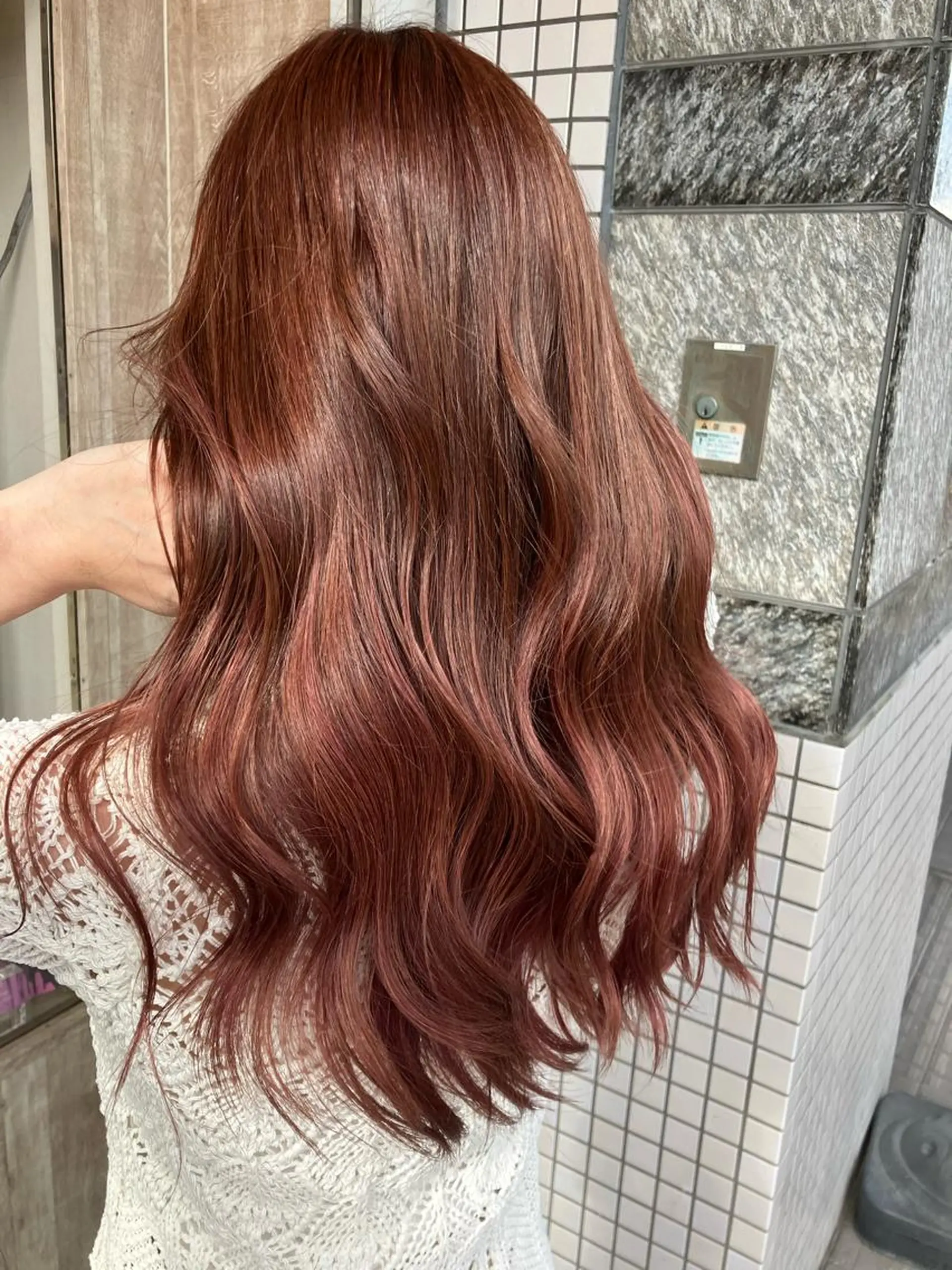 ロング _WHITE難波店[アンダーバーホワイト]所属・難波/艶カラー/ 韓国風/中村嘉秀のヘアスタイル