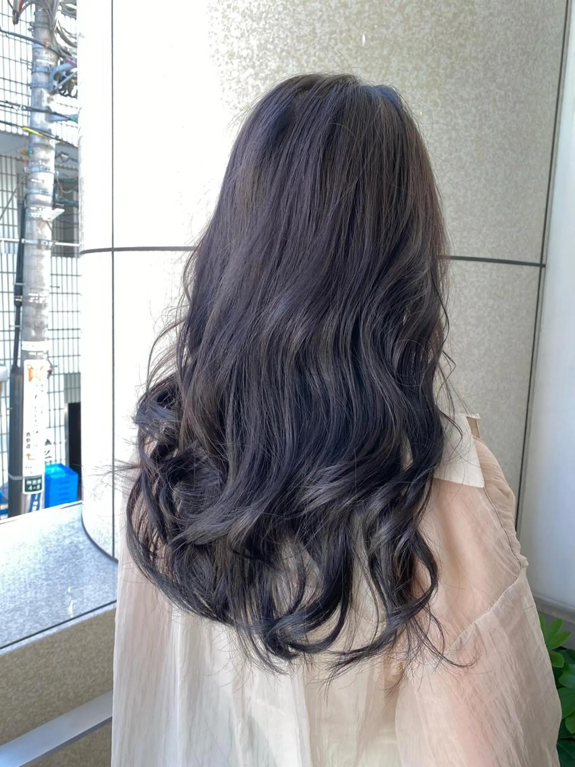 ロング カラー ロングレイヤー ブルーカラー ブルージュ 髪質改善 レイヤーカット 統括マネージャー/ 髪のドクター/前原悟のヘアスタイル