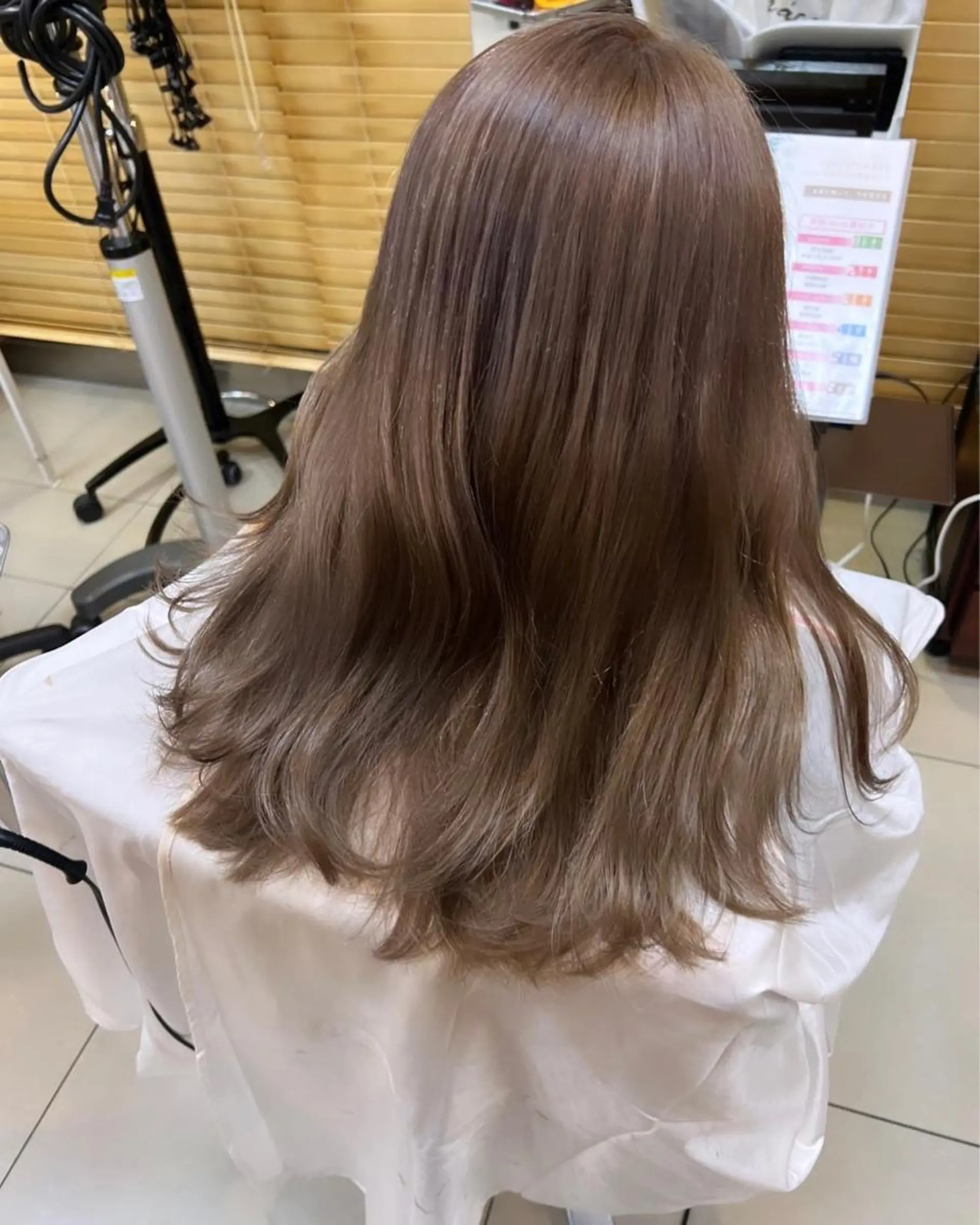 ロング カラー ベージュカラー ダブルカラー ミルクティーベージュ SOYONなんば店 ／韓国風のヘアスタイル