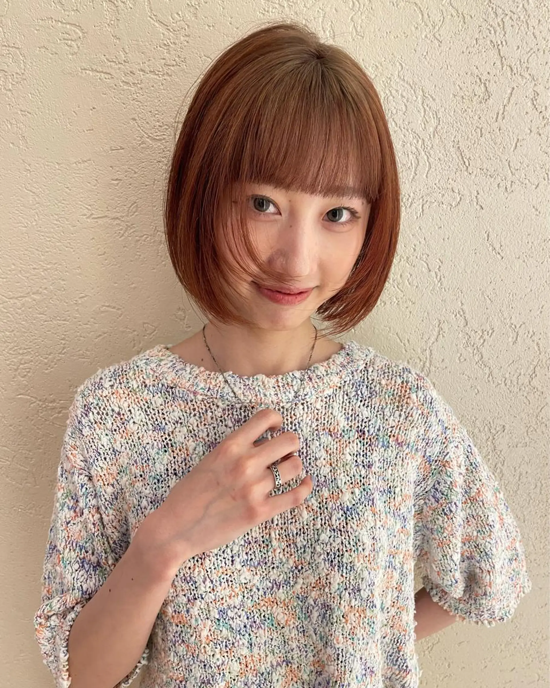 ミディアム カラー ミストバング ベージュカラー ブリーチ ブラウンカラー デザインカラー ヘアカラー トリートメント MIU/ルーツカラー ボブ/顔周りレイヤーのヘアスタイル