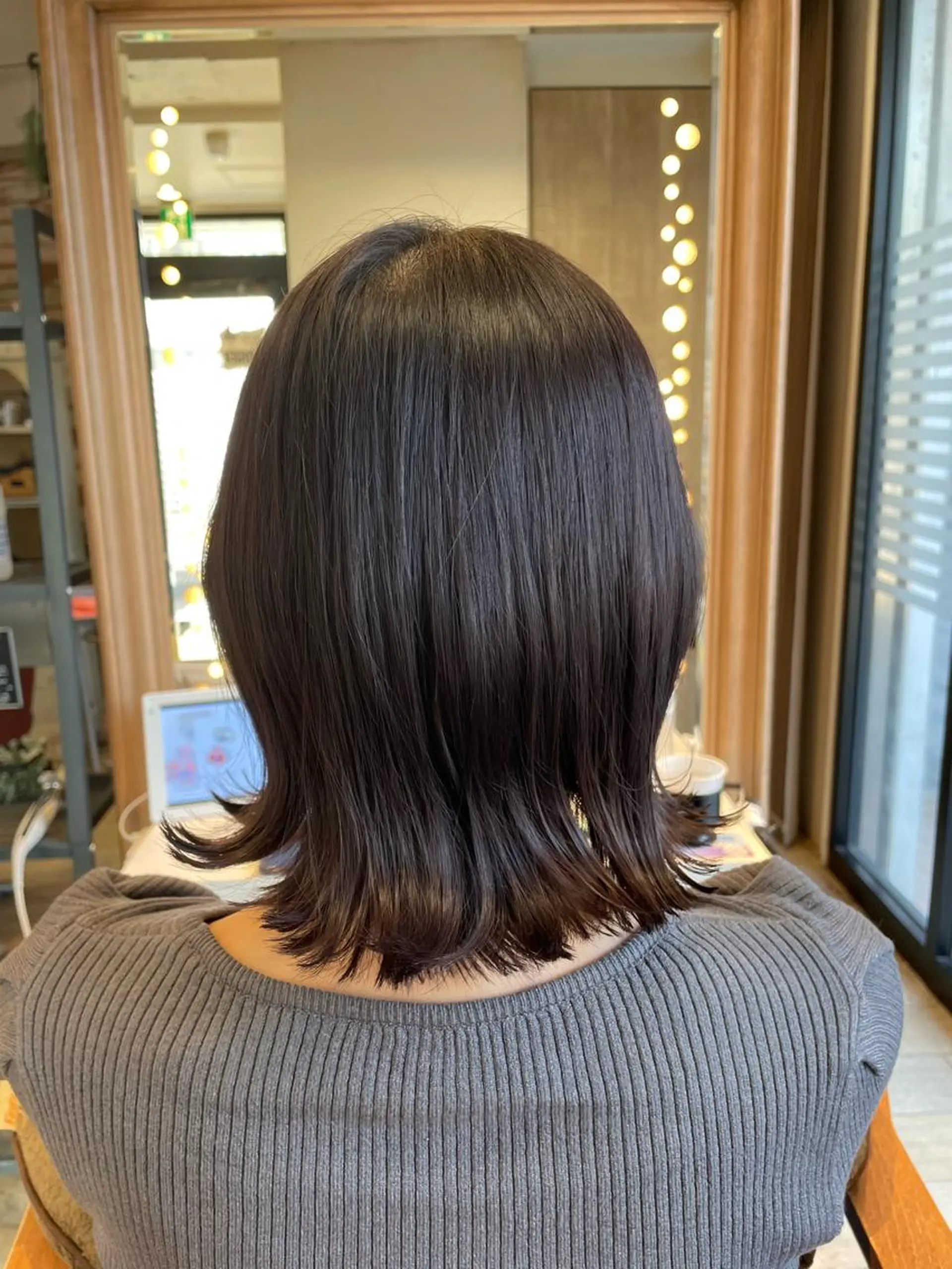 ミディアム カラー トリートメント LOG/所属・✨縮毛/ブリーチ✨ 出口 紗依のヘアスタイル