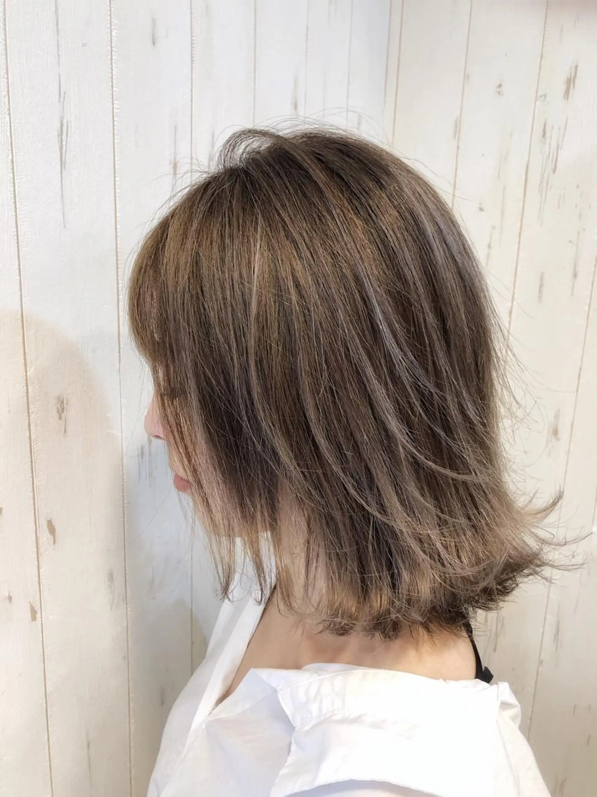 ショート ハイライト ヘアカラー トリートメント LOCO Ko-kiのヘアスタイル