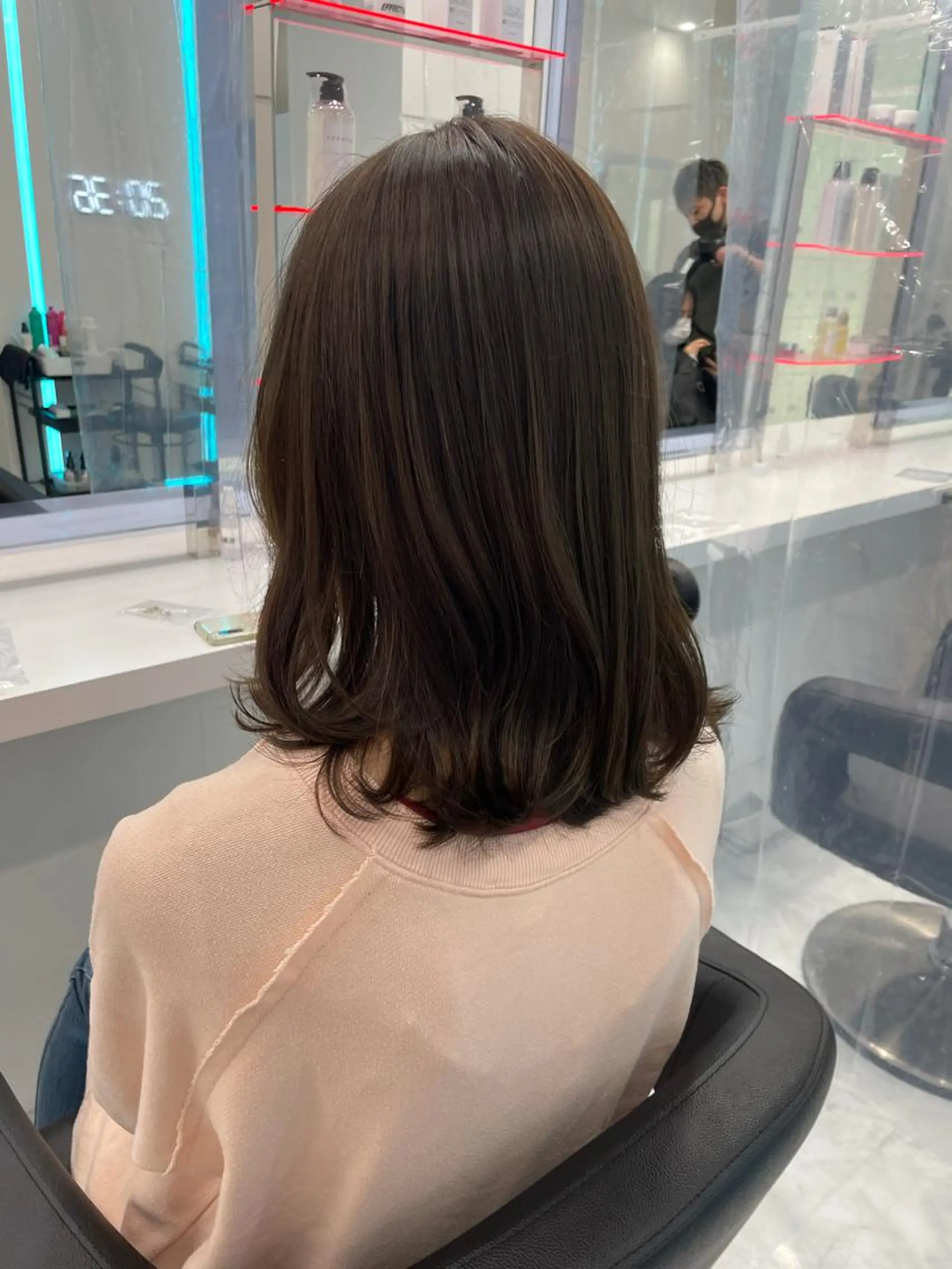 ミディアム カラー ヘアアレンジ Ella所属・nana【艶髪】/ レイヤー/縮毛矯正のヘアスタイル