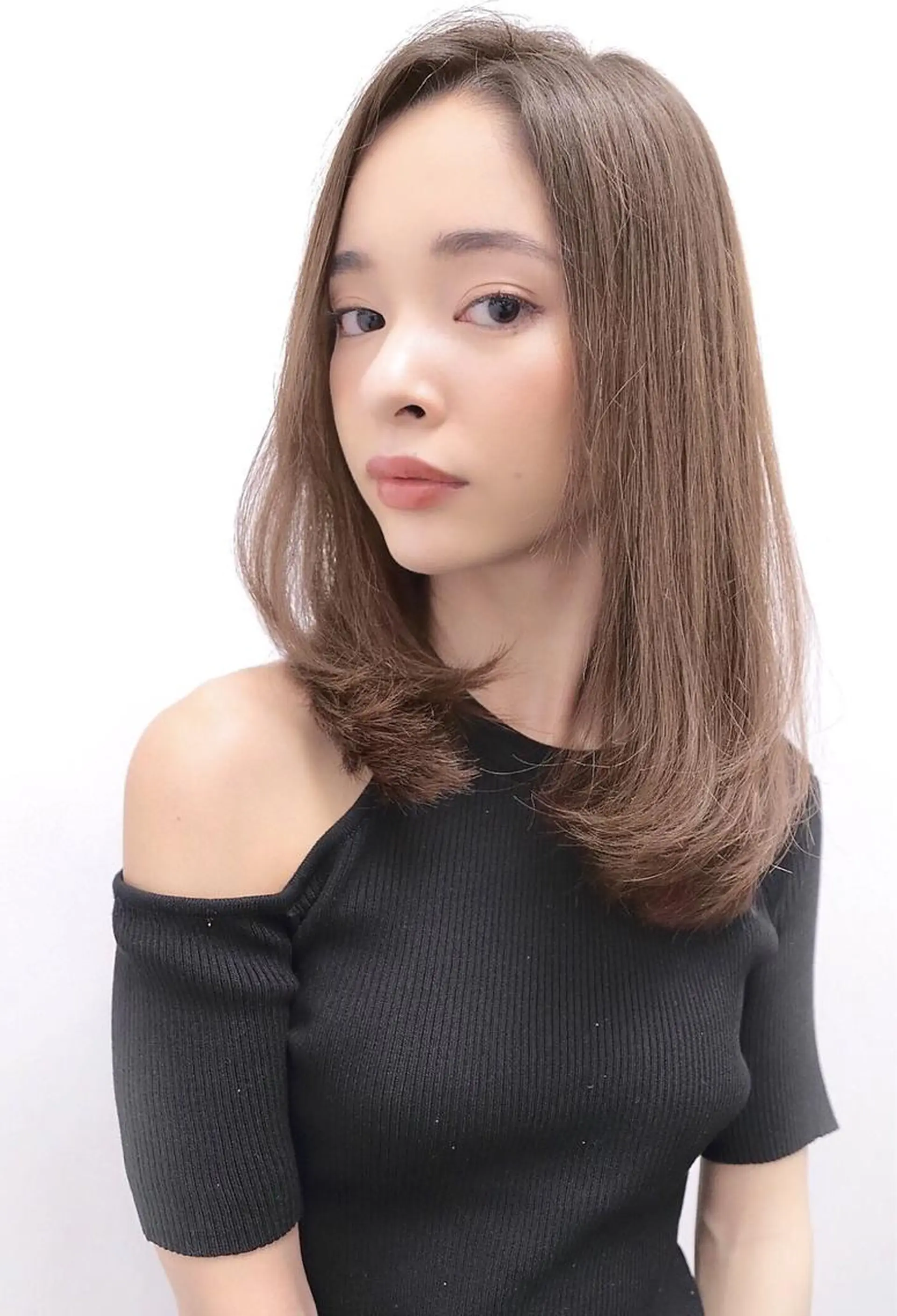 ミディアム カット ヘアカラー 縮毛矯正 トリートメント Lond luce所属・代表 吉澤弘哲のヘアスタイル